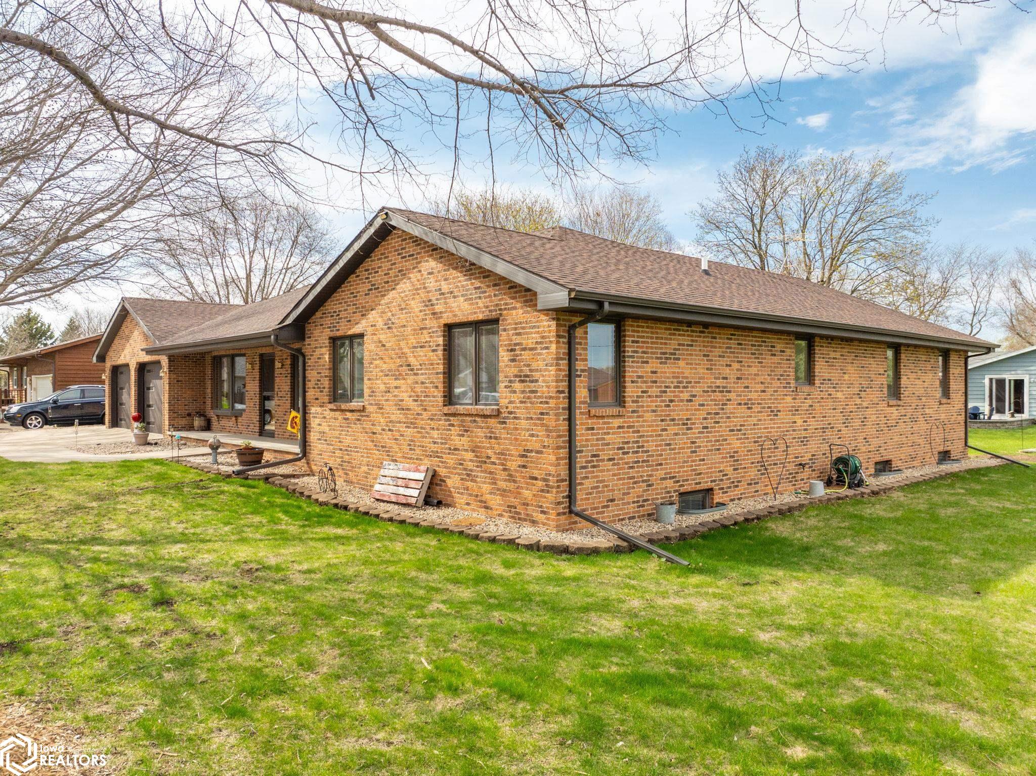 508 24th Place, Mason City, Iowa image 4