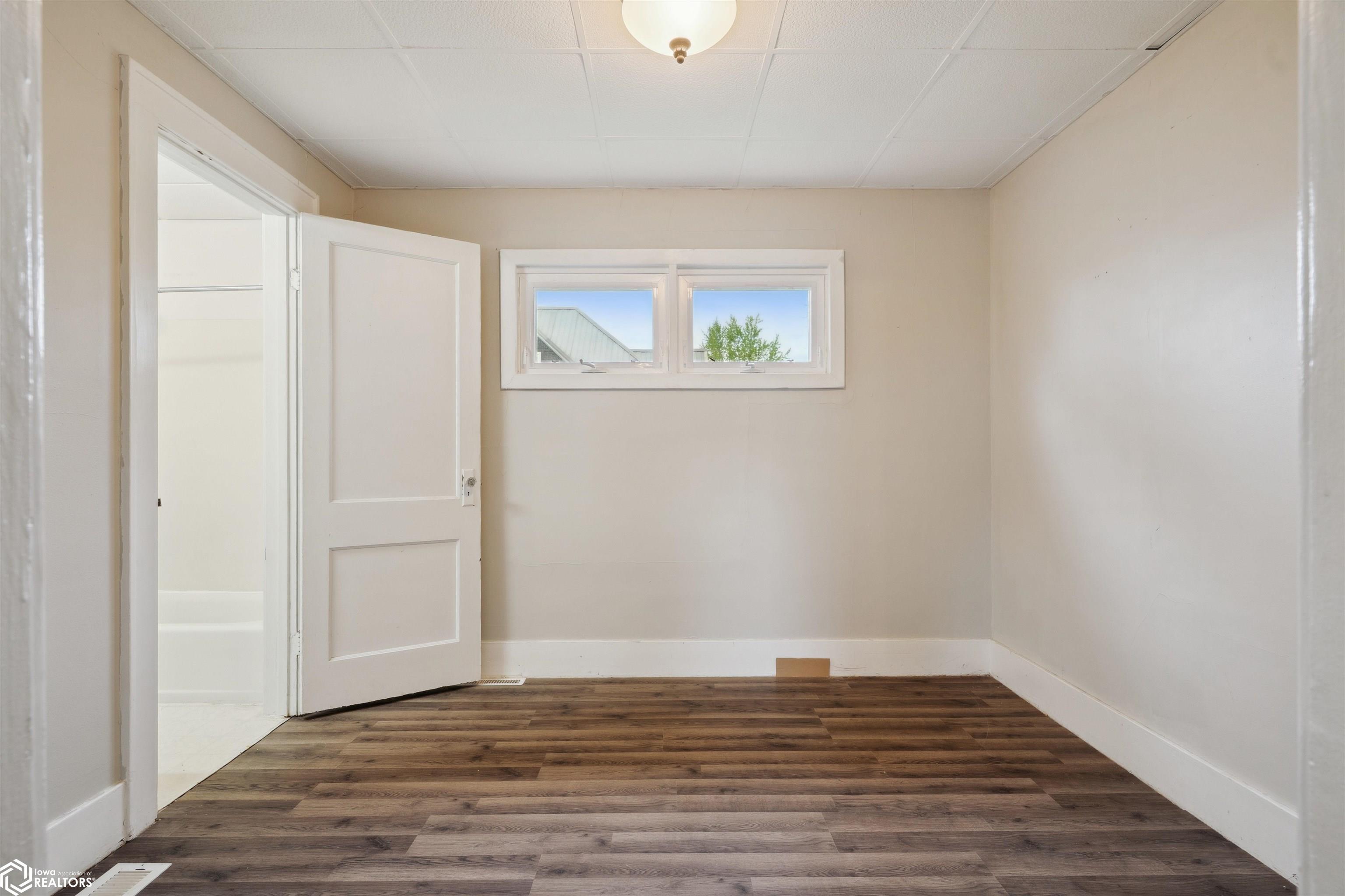 202 Lynn Street, Donnellson, Iowa image 13