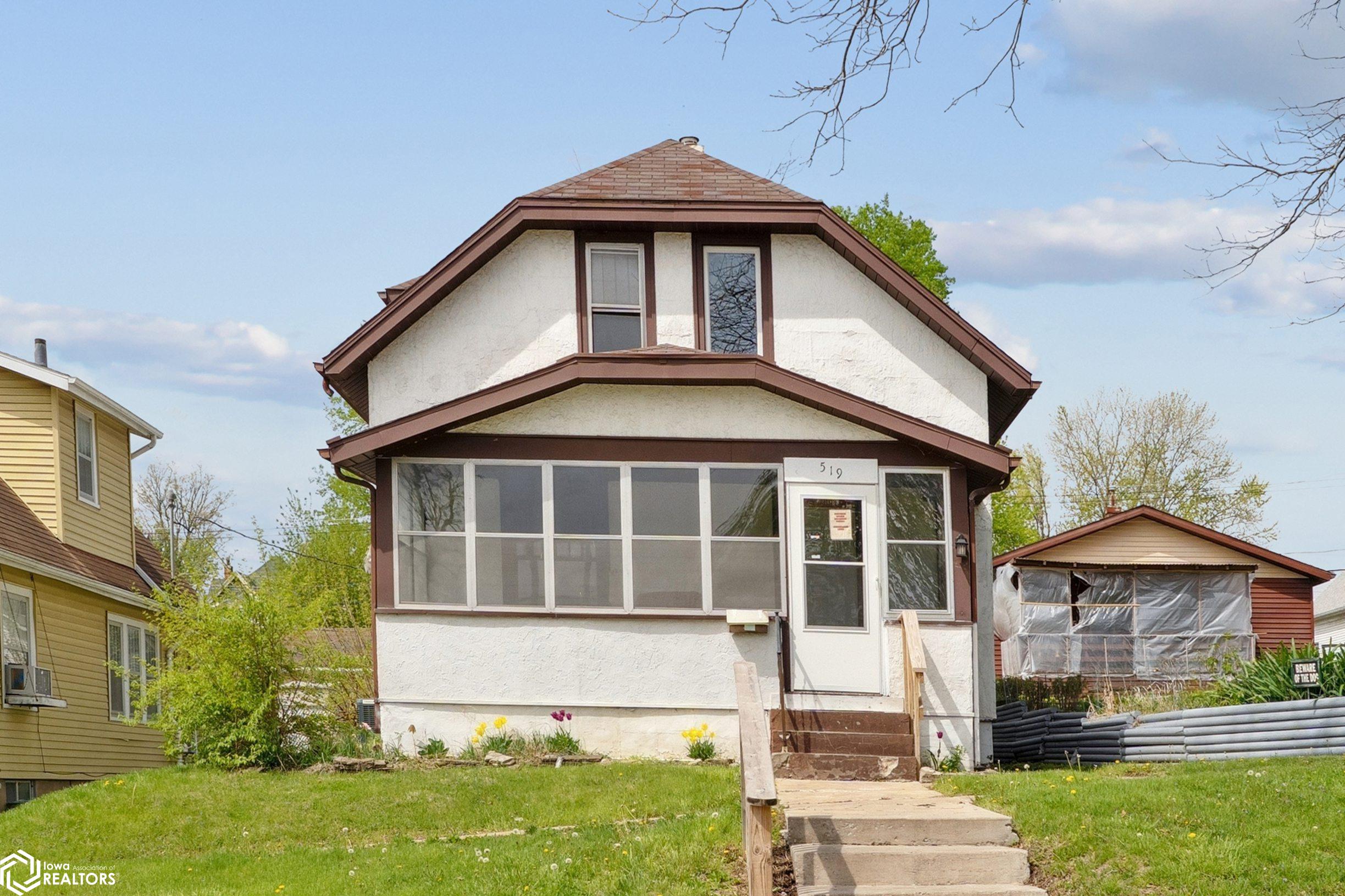 519 S 8th Street, Burlington, Iowa image 1