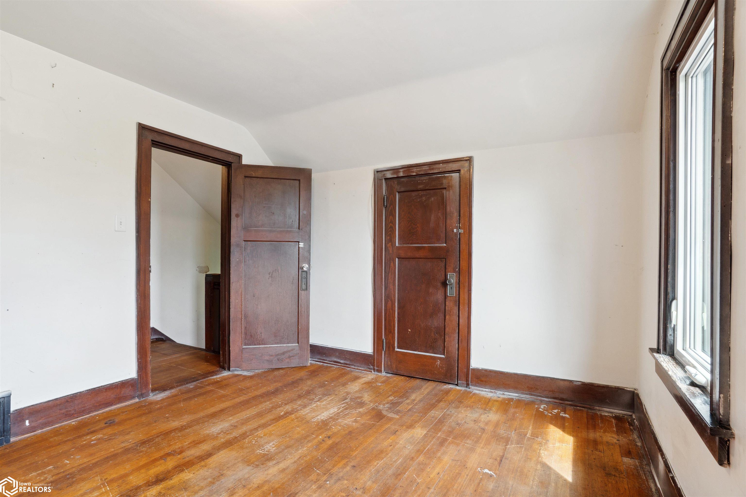 519 S 8th Street, Burlington, Iowa image 19