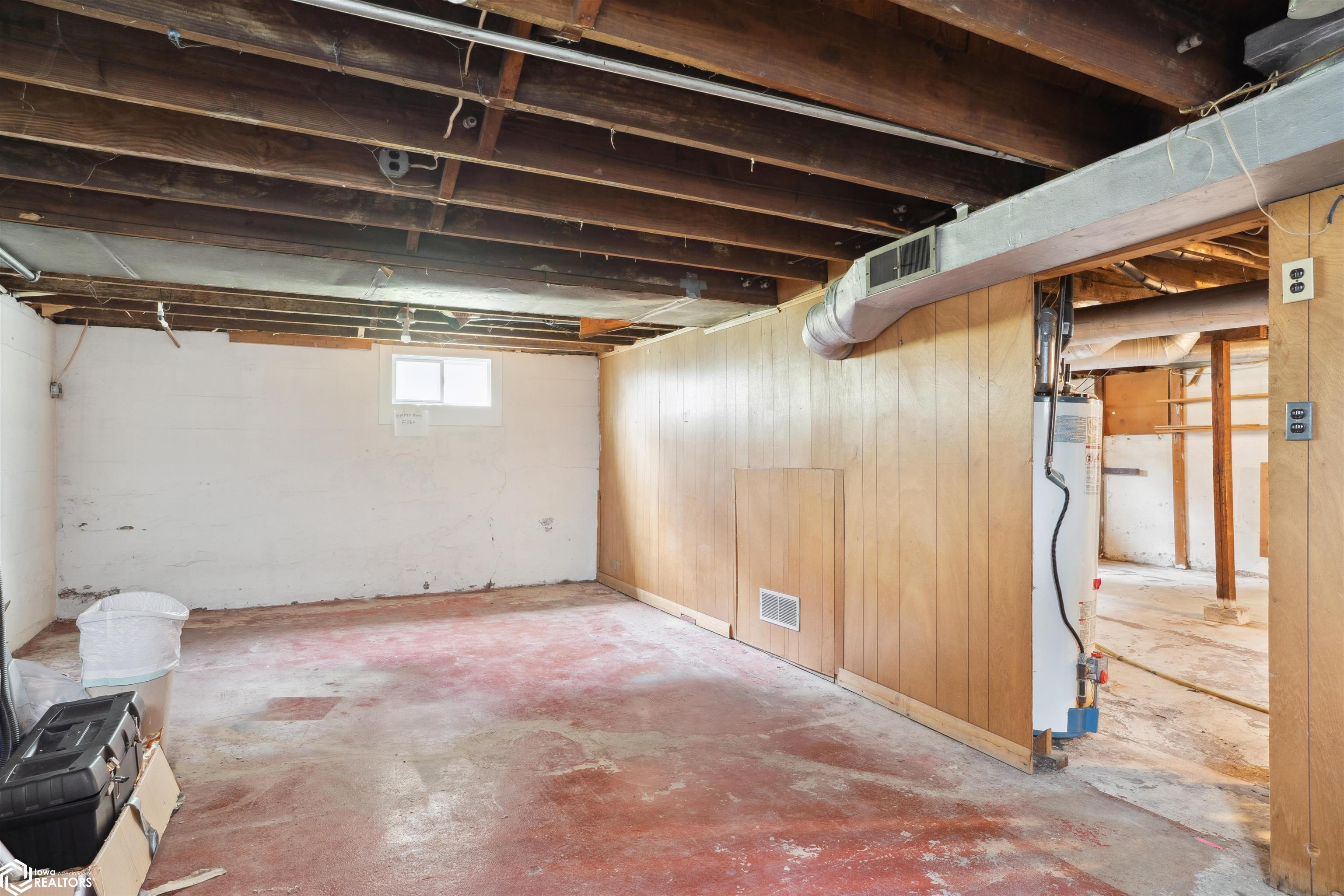 519 S 8th Street, Burlington, Iowa image 21