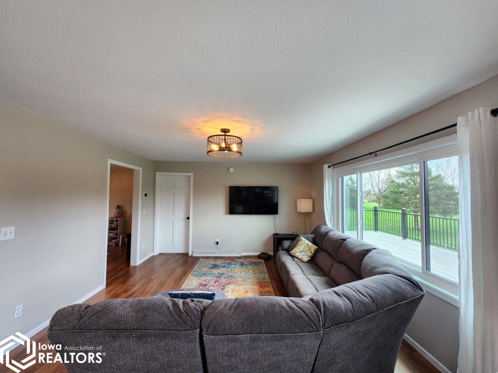 35 N Yorktown Pike, Mason City, Iowa image 7