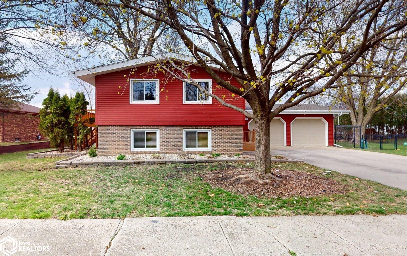 1044 14th St Se, Mason City, Iowa image 1