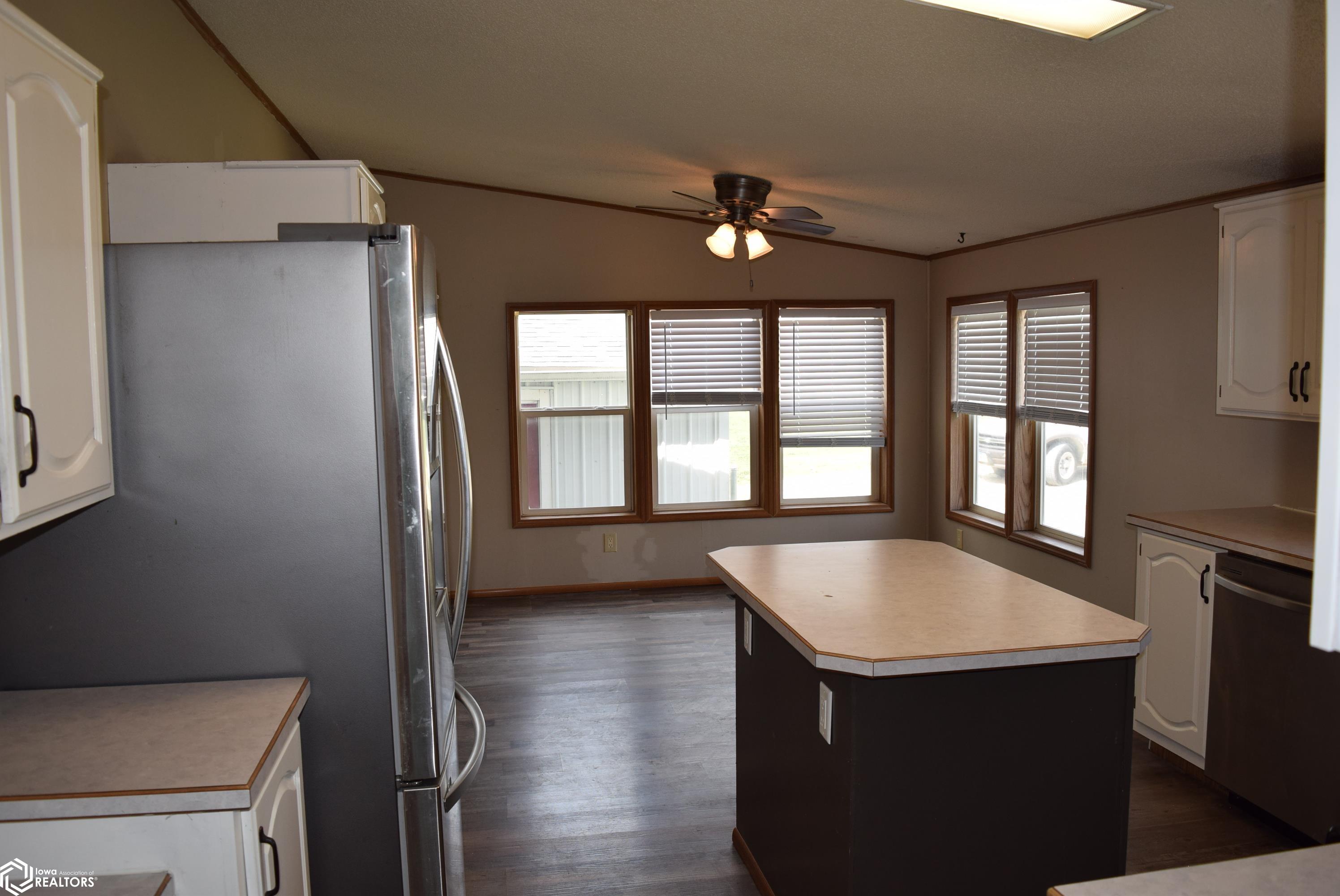 1743 346th Avenue, Wever, Iowa image 3