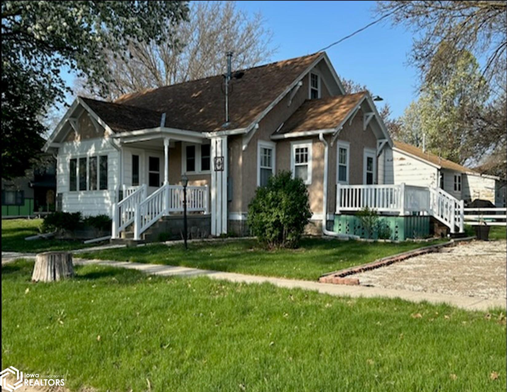 311 5th Street, Griswold, Iowa image 1