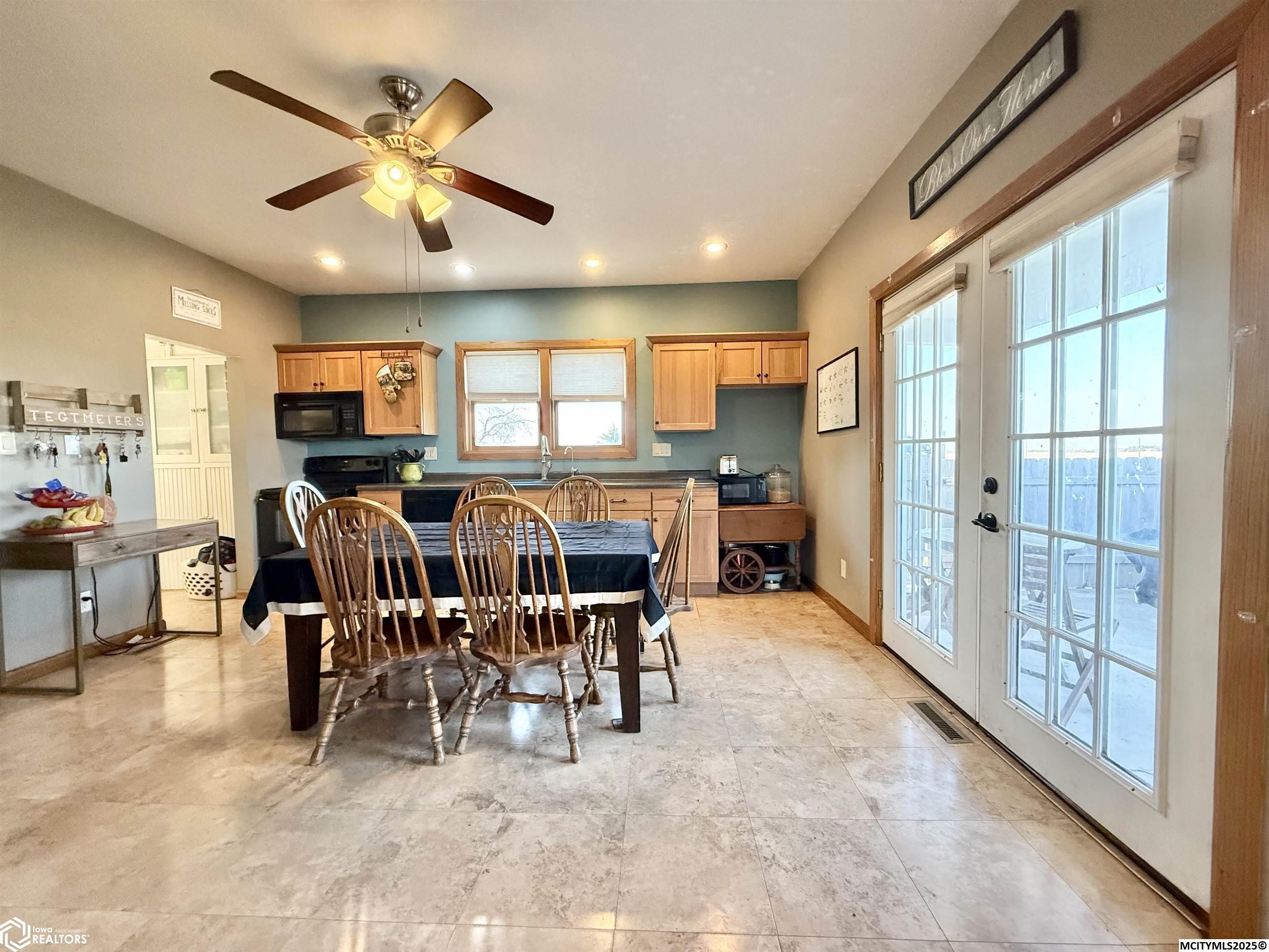 14742 Hickory Avenue, Clear Lake, Iowa image 6