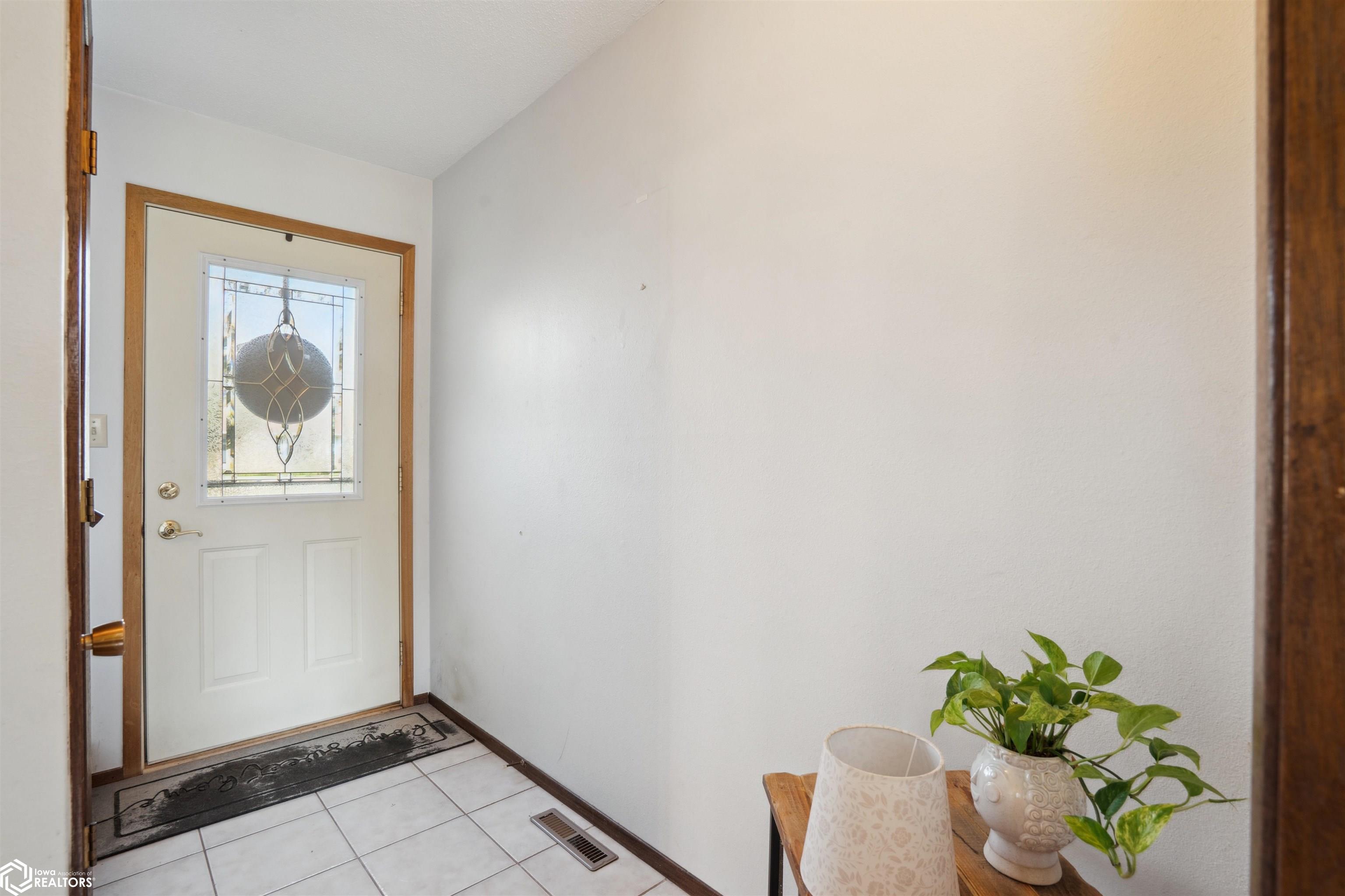 1204 S 12th Street #5, Marshalltown, Iowa image 4
