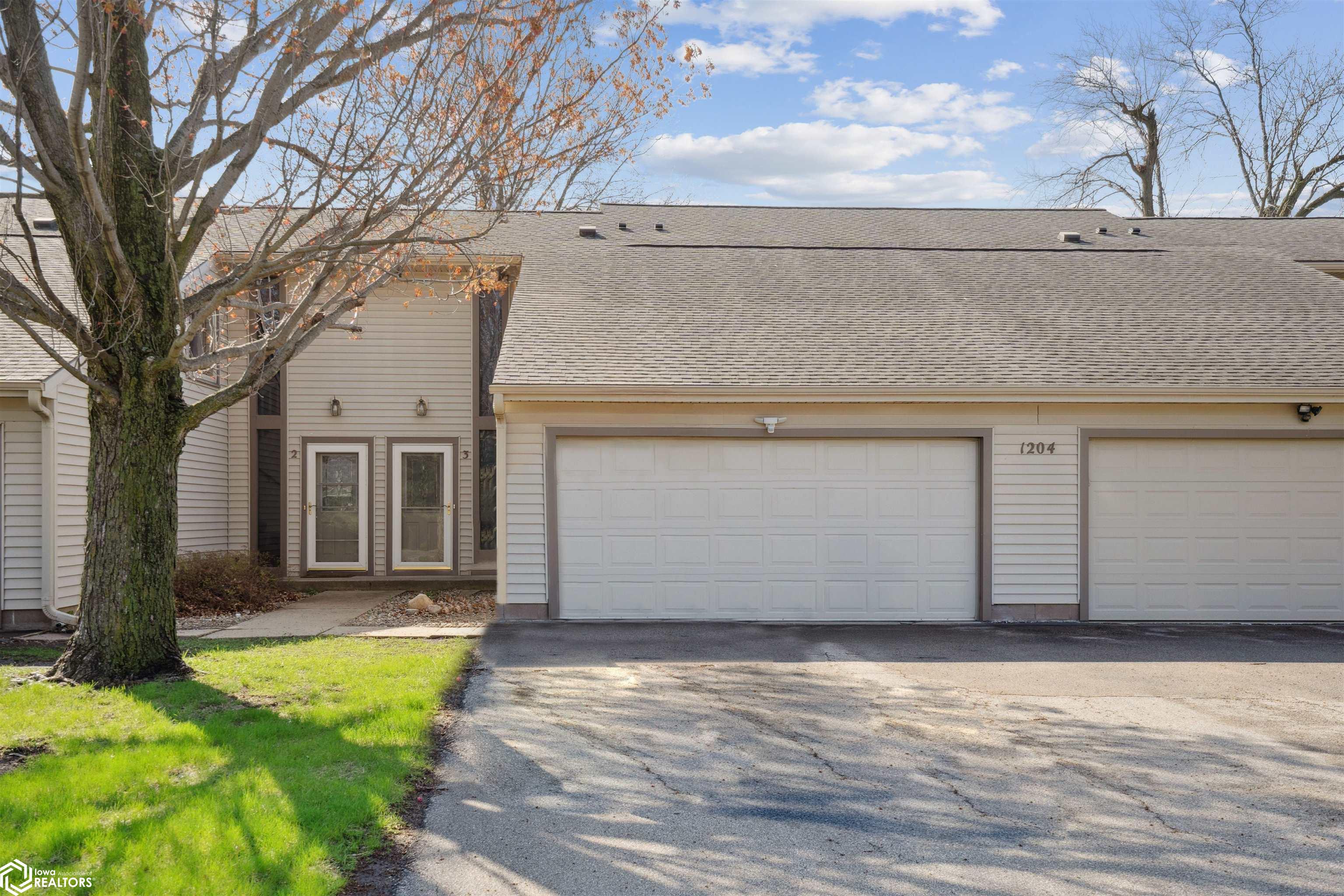 1204 S 12th Street #3, Marshalltown, Iowa image 2