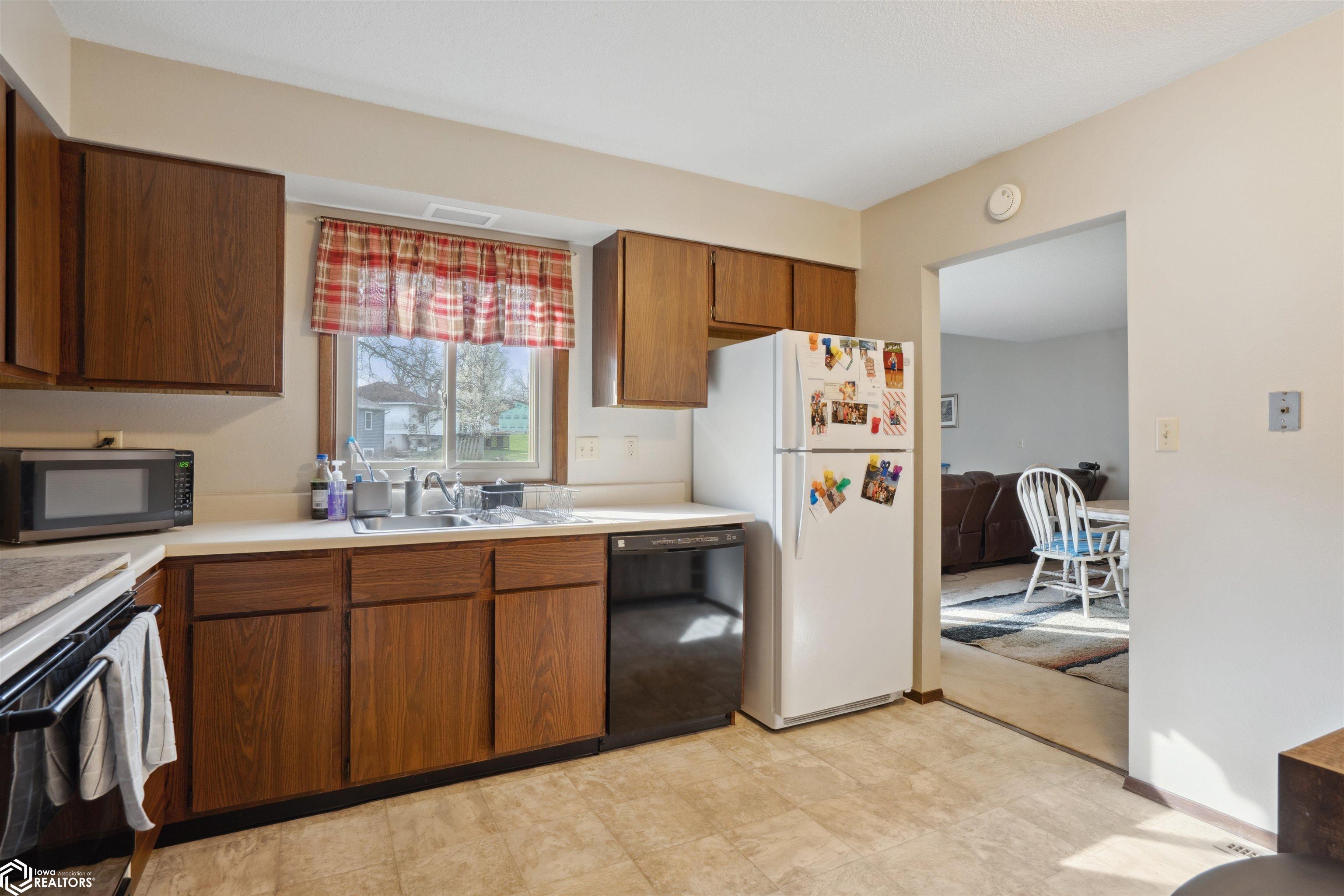 1204 S 12th Street #3, Marshalltown, Iowa image 5