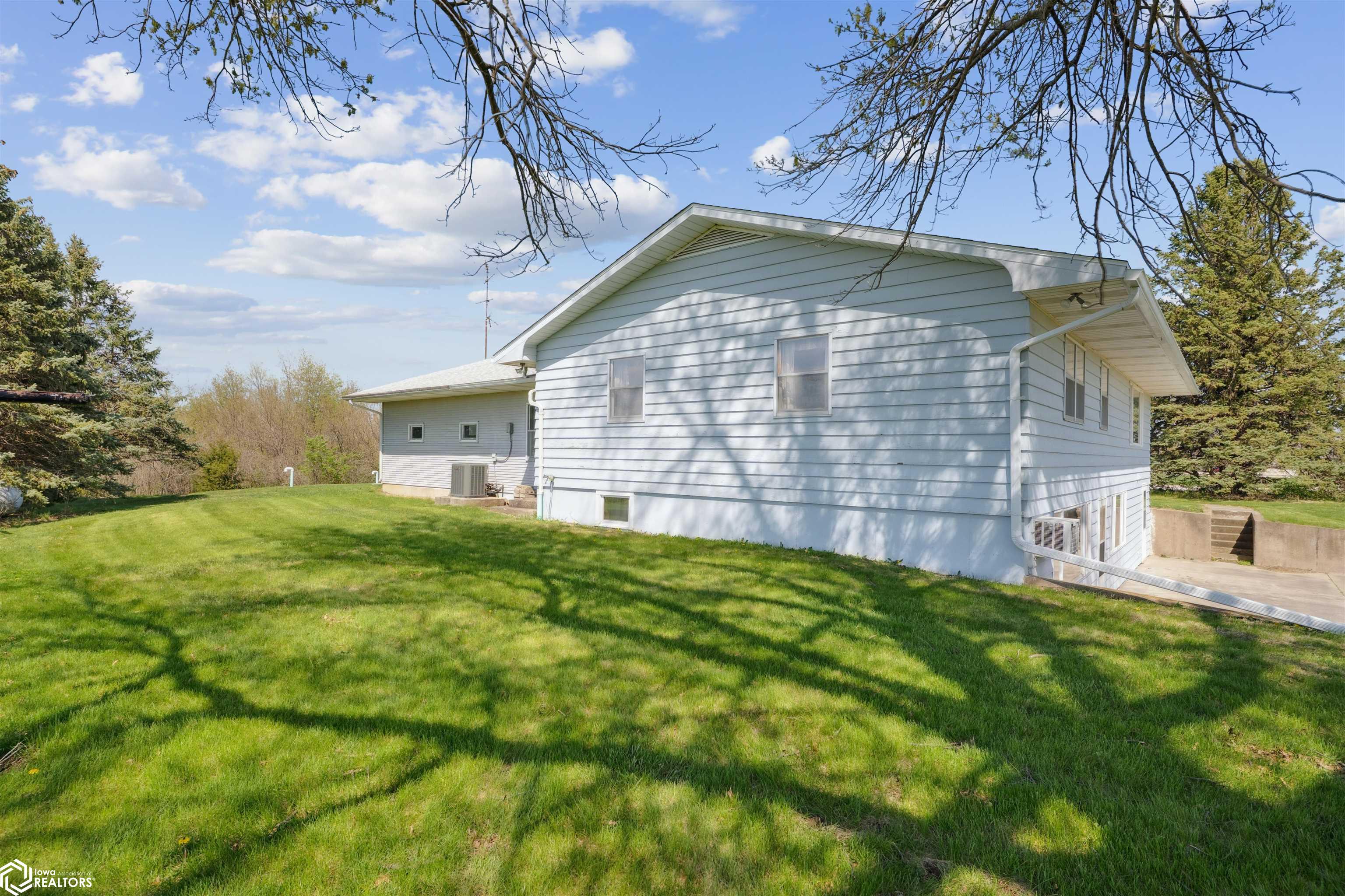 19875 115th Ave, Sperry, Iowa image 4