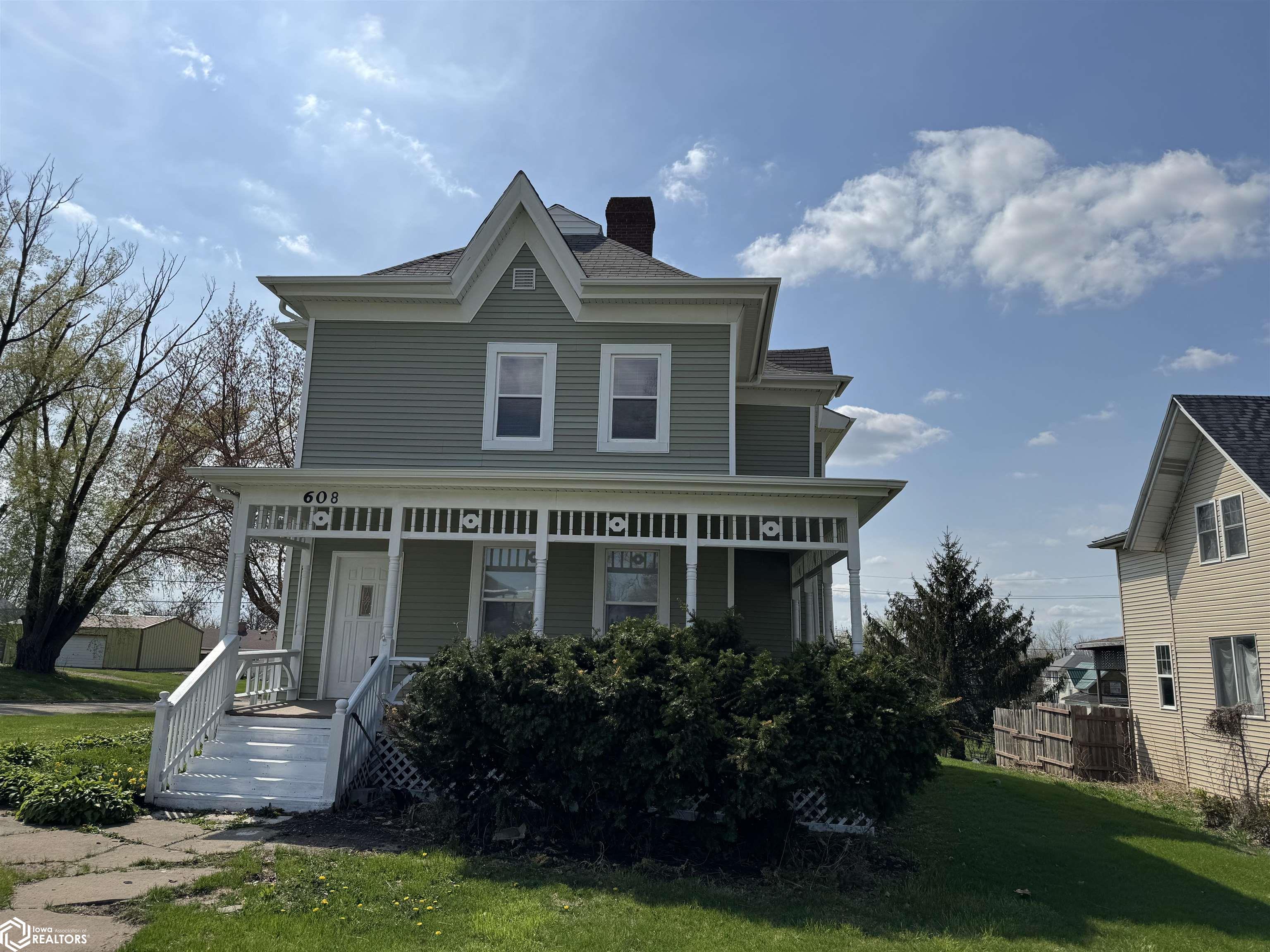 608 S Church Street, Toledo, Iowa image 1