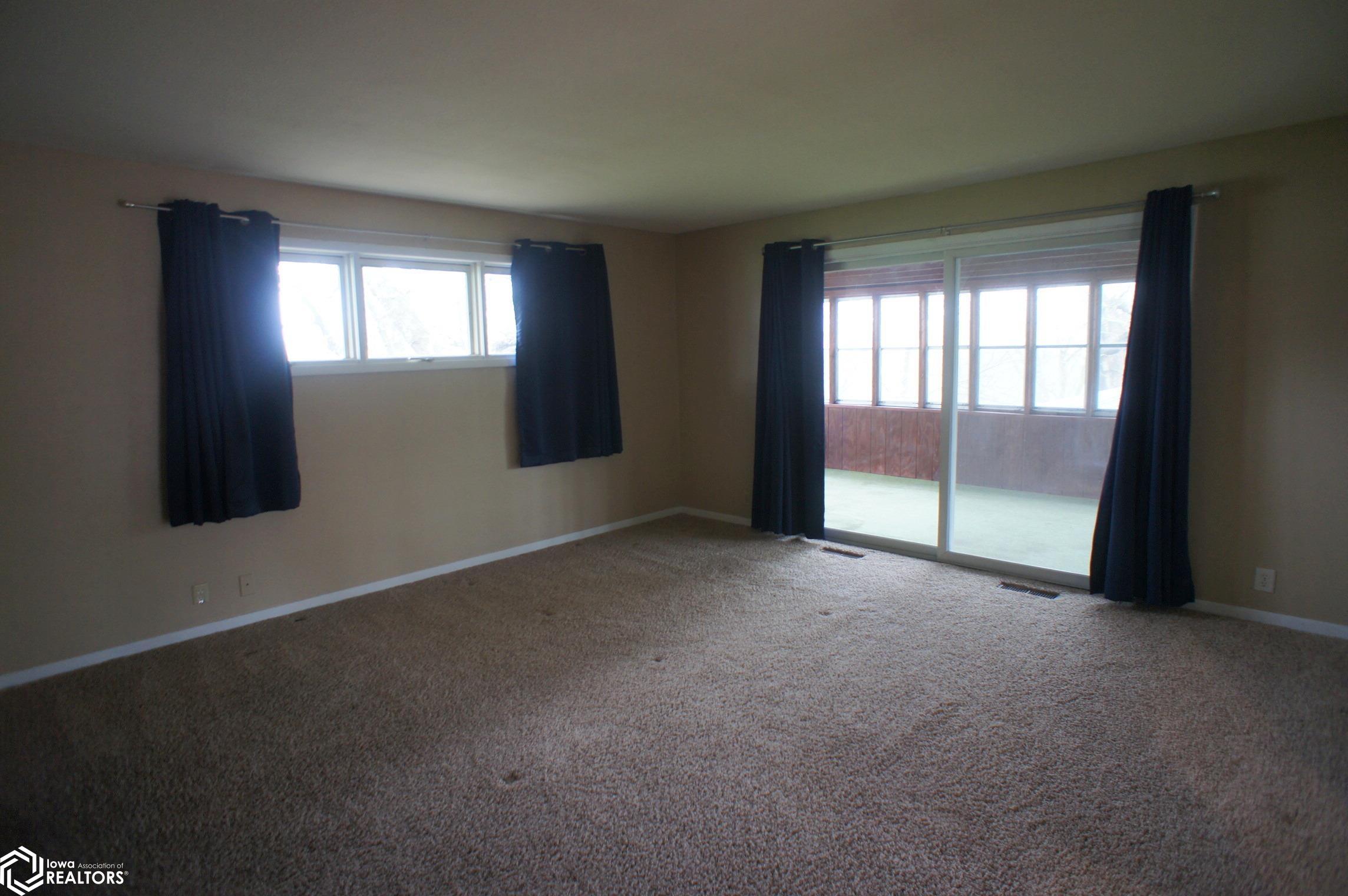 713 White Post Drive, Webster City, Iowa image 14
