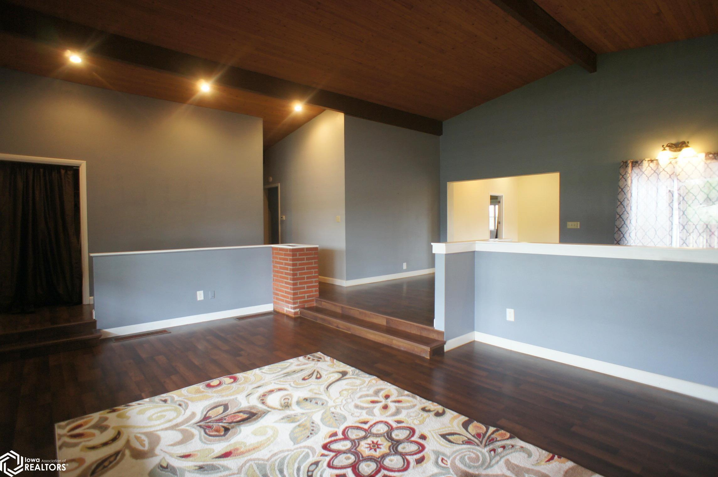 713 White Post Drive, Webster City, Iowa image 3