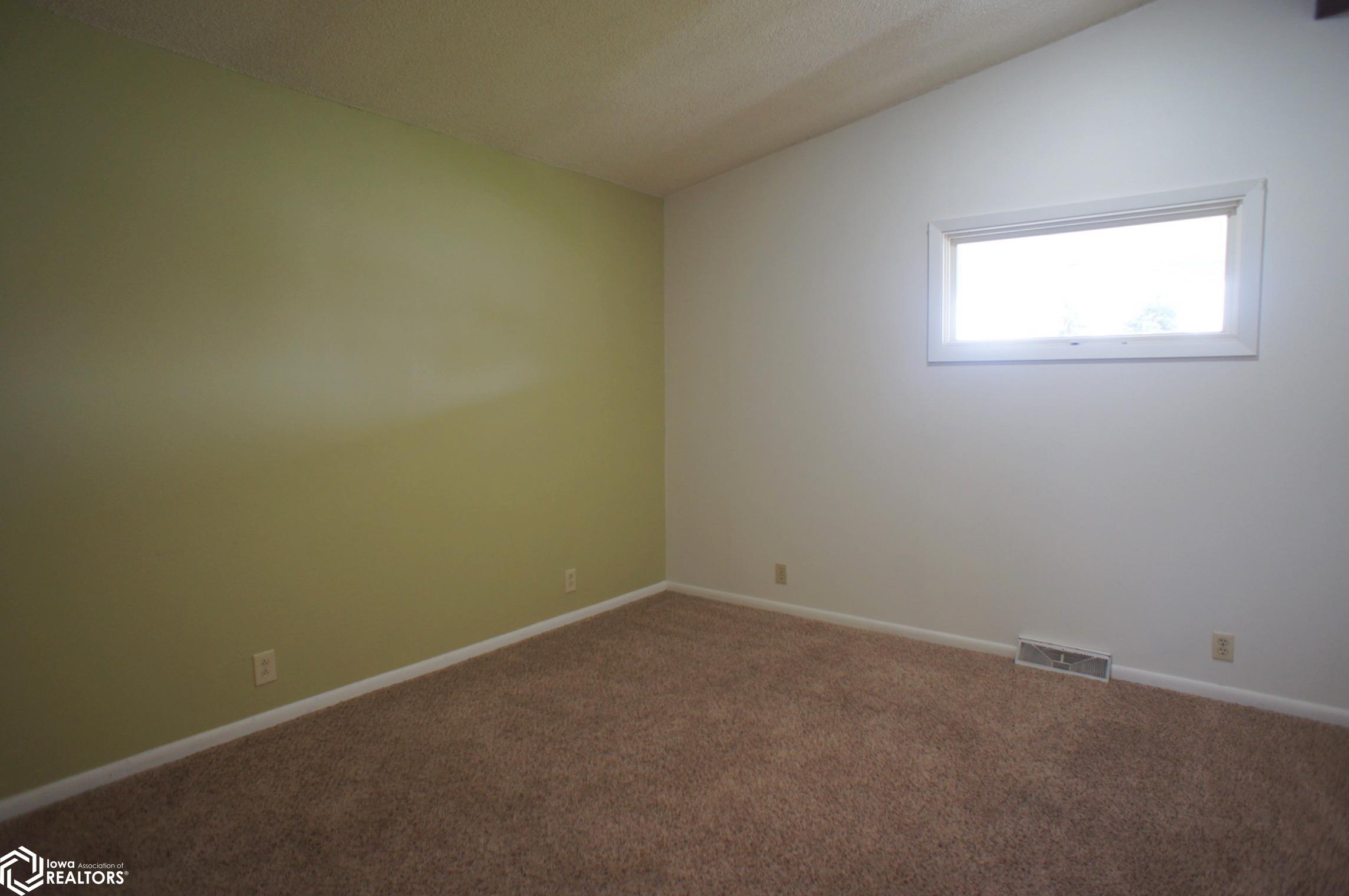 713 White Post Drive, Webster City, Iowa image 24