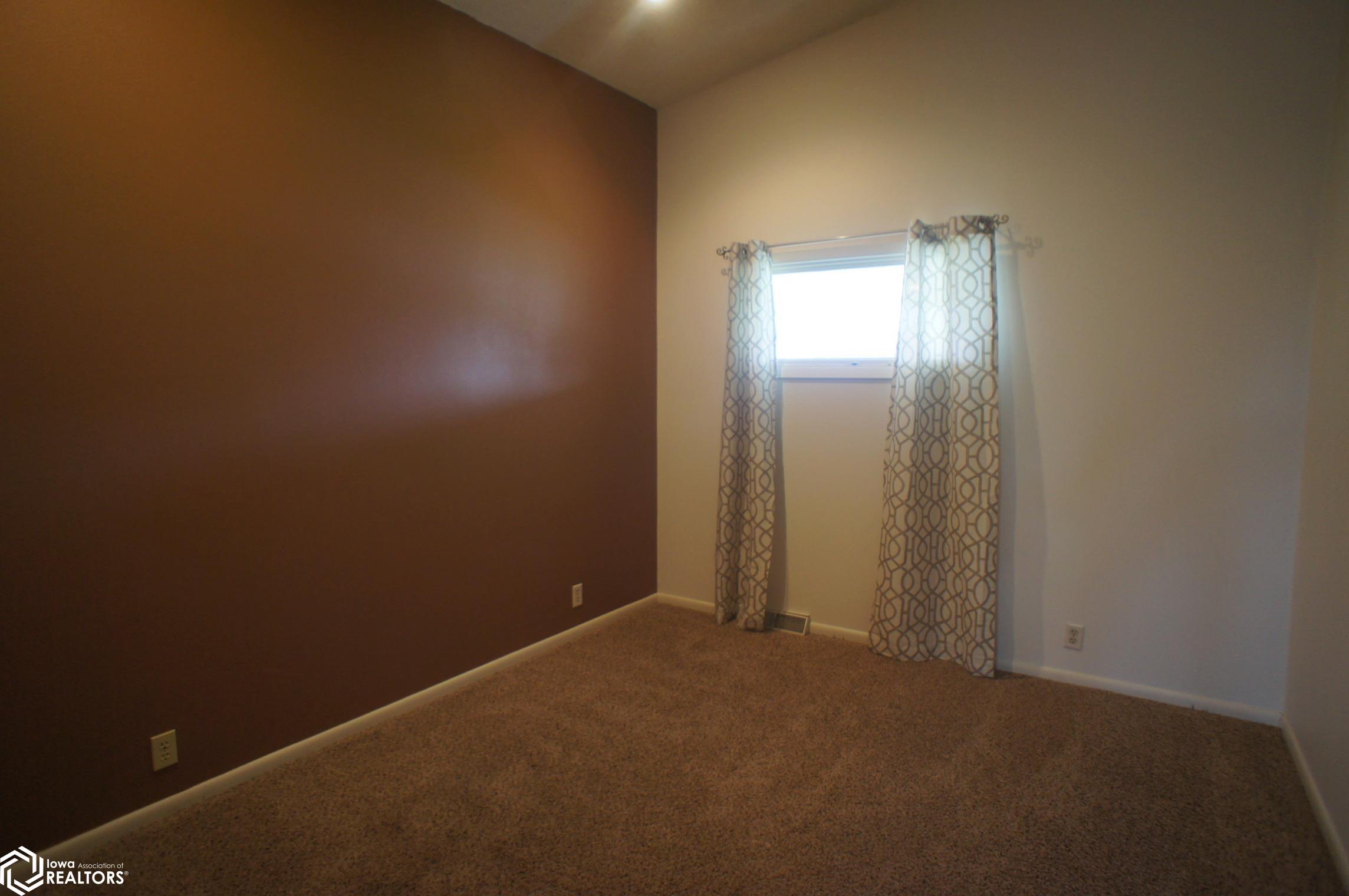 713 White Post Drive, Webster City, Iowa image 26