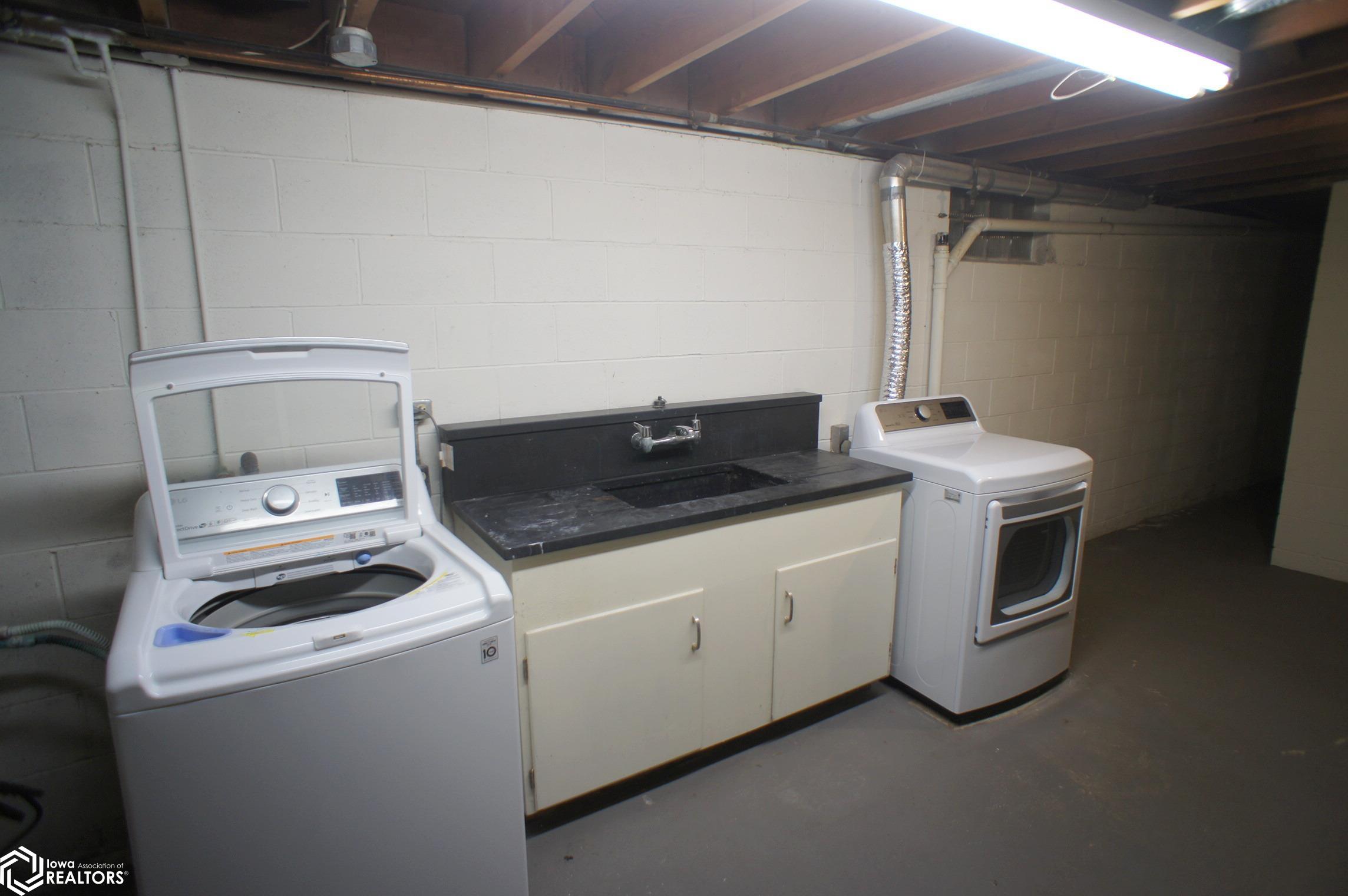 713 White Post Drive, Webster City, Iowa image 28