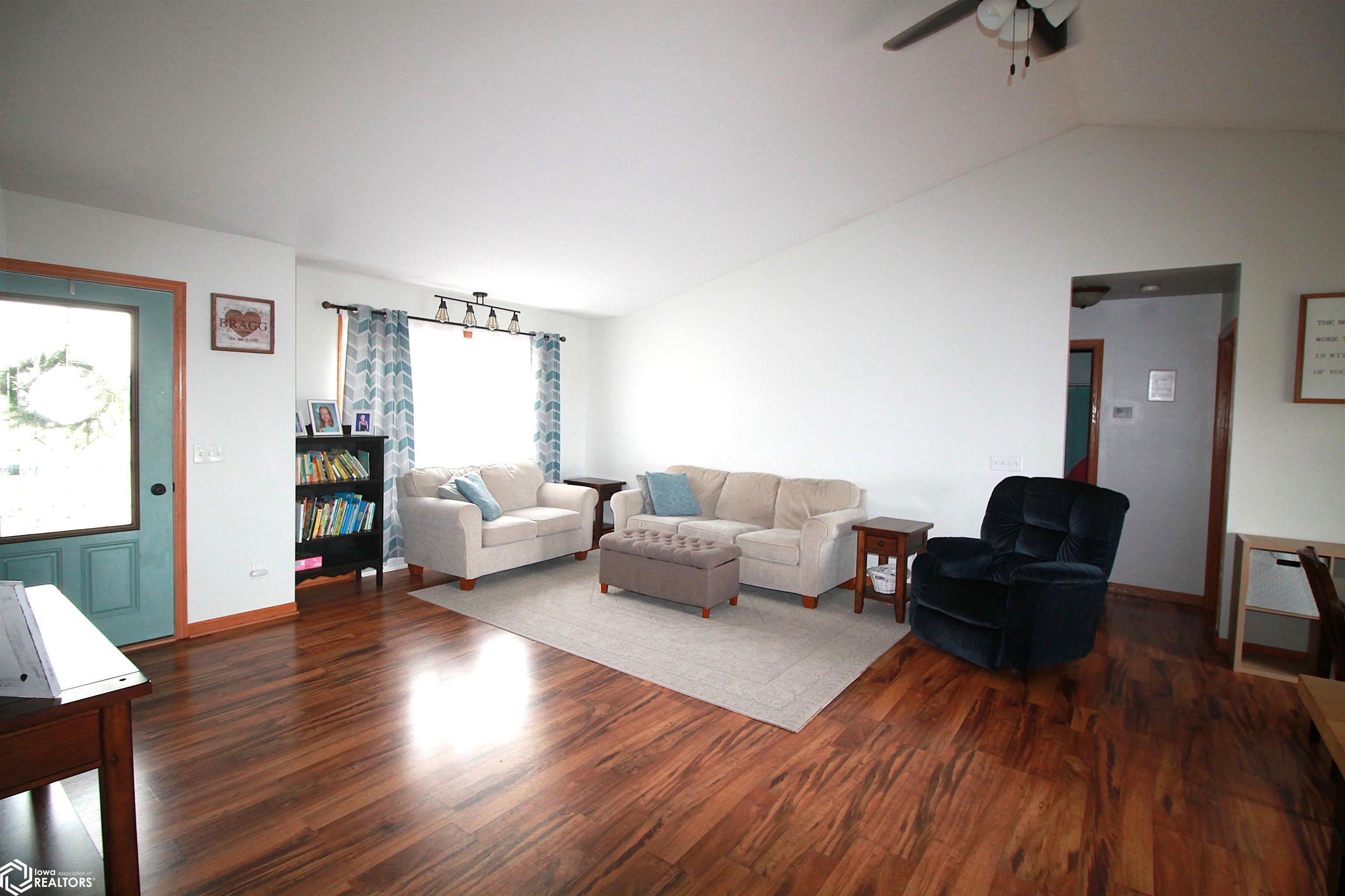 2101 M Avenue, Clarinda, Iowa image 3