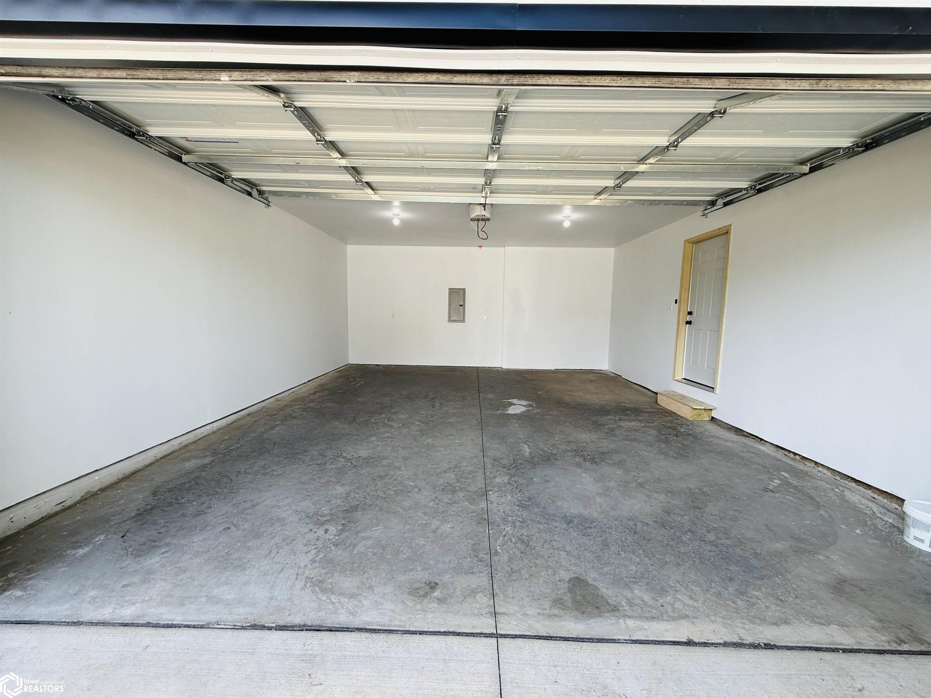 1100 W Jefferson, Creston, Iowa image 36