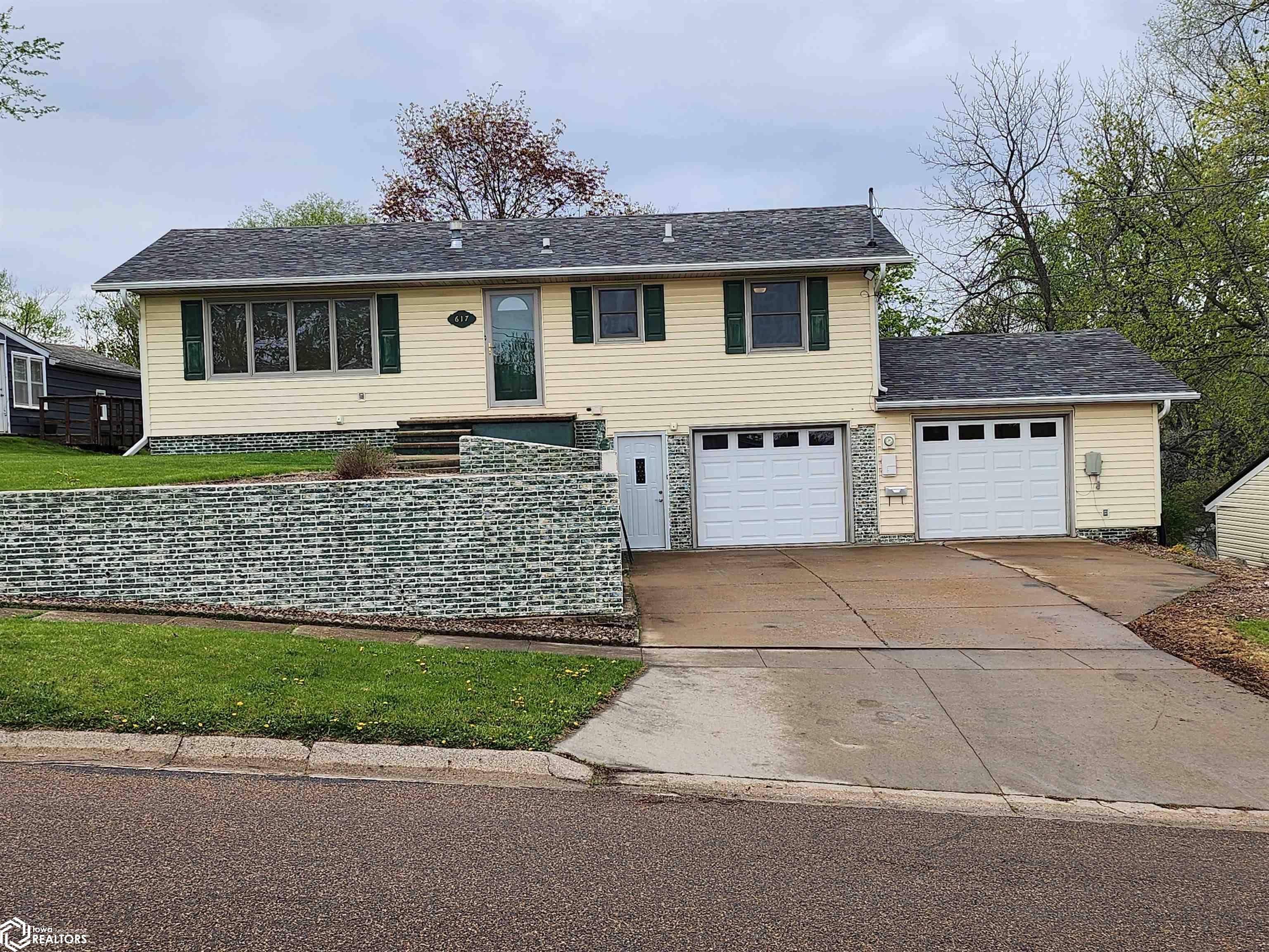 617 N 4th Street, Oskaloosa, Iowa image 1