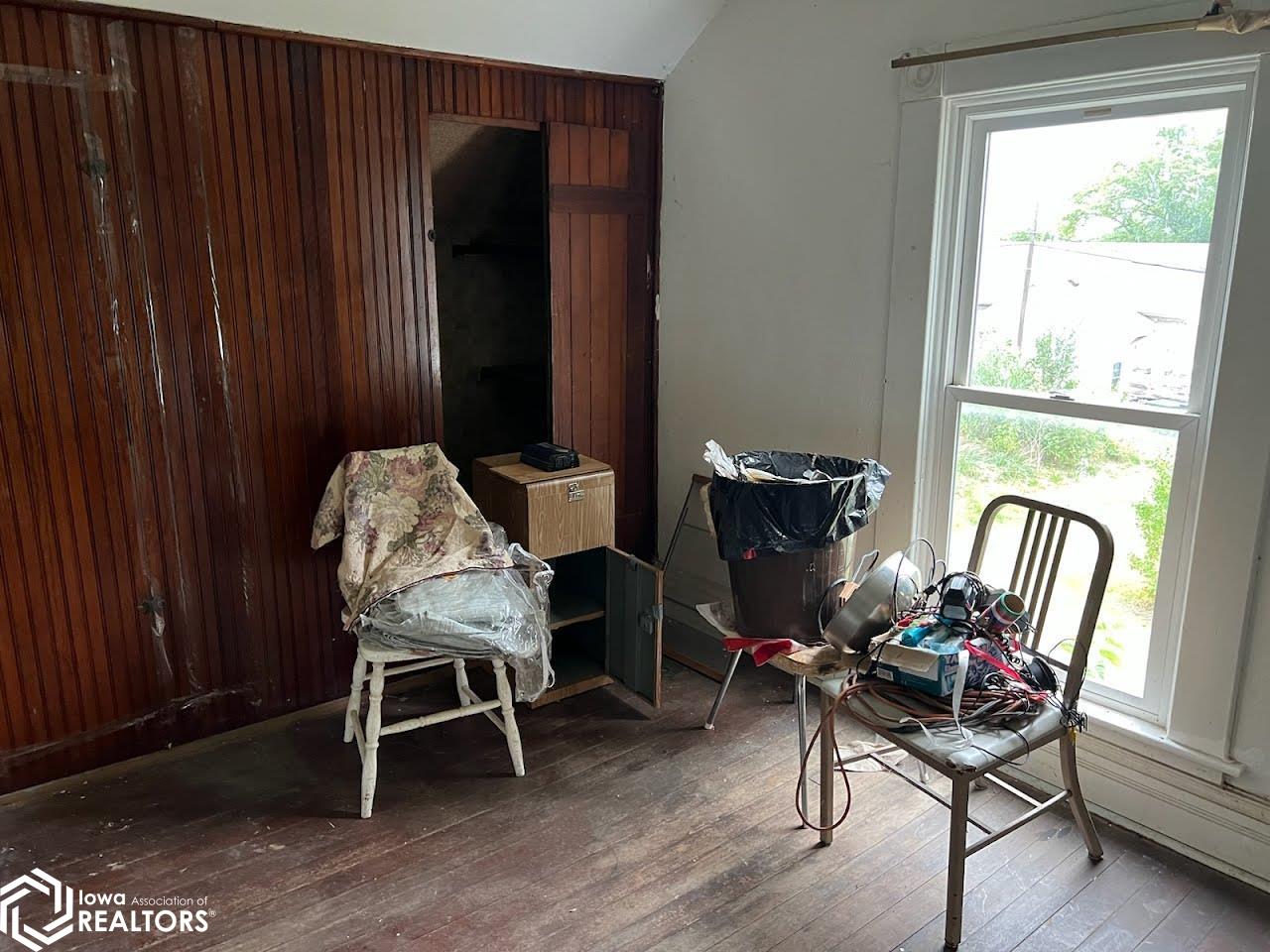 704 Adams Street, Corning, Iowa image 5