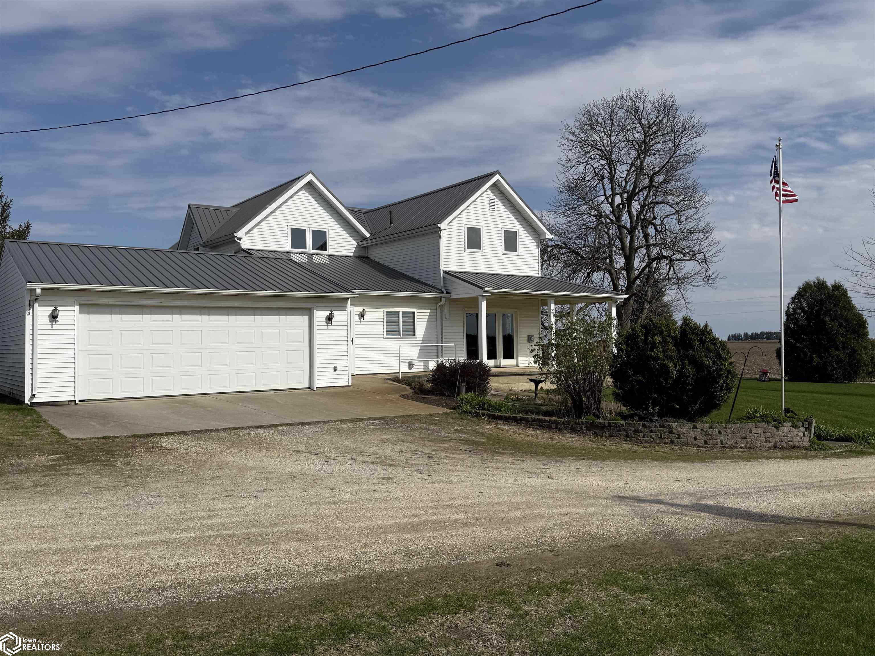 33635 140th Street, Ackley, Iowa image 2