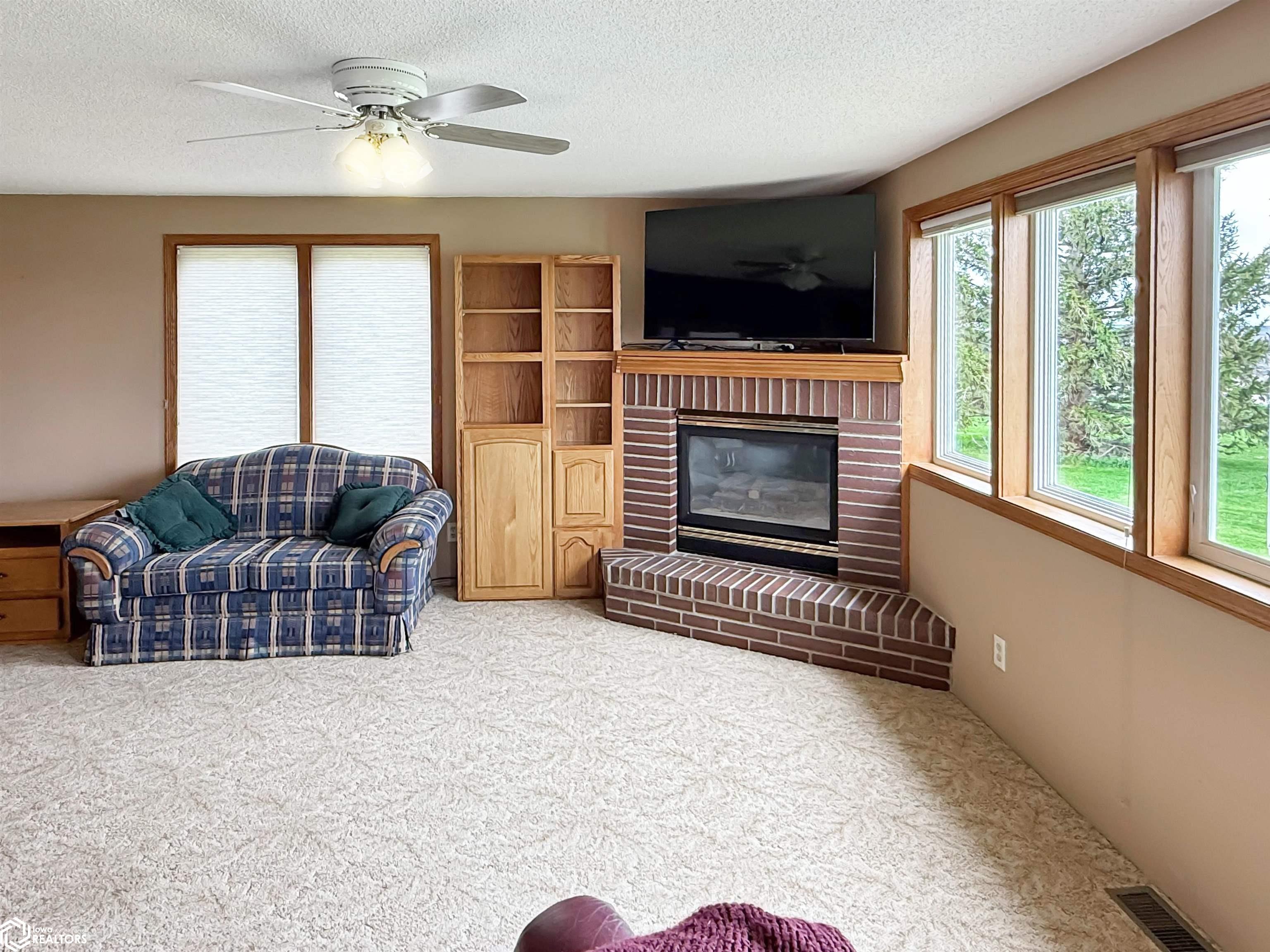 33635 140th Street, Ackley, Iowa image 17