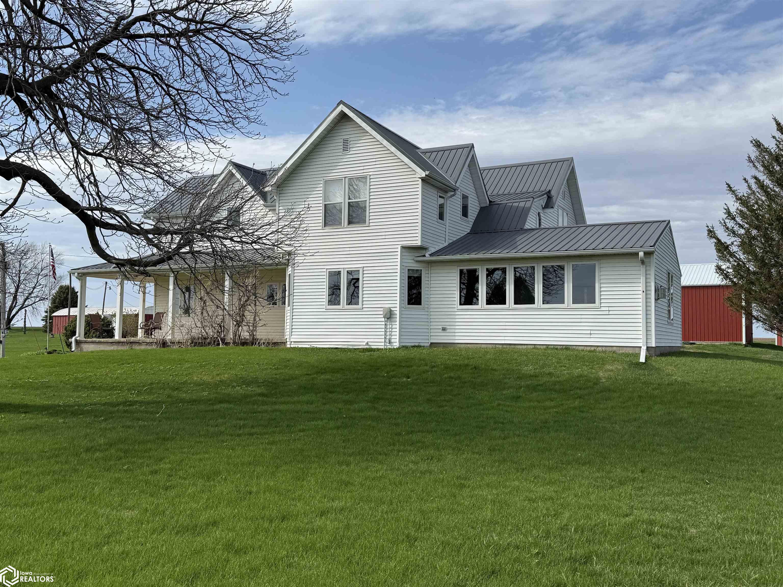33635 140th Street, Ackley, Iowa image 4