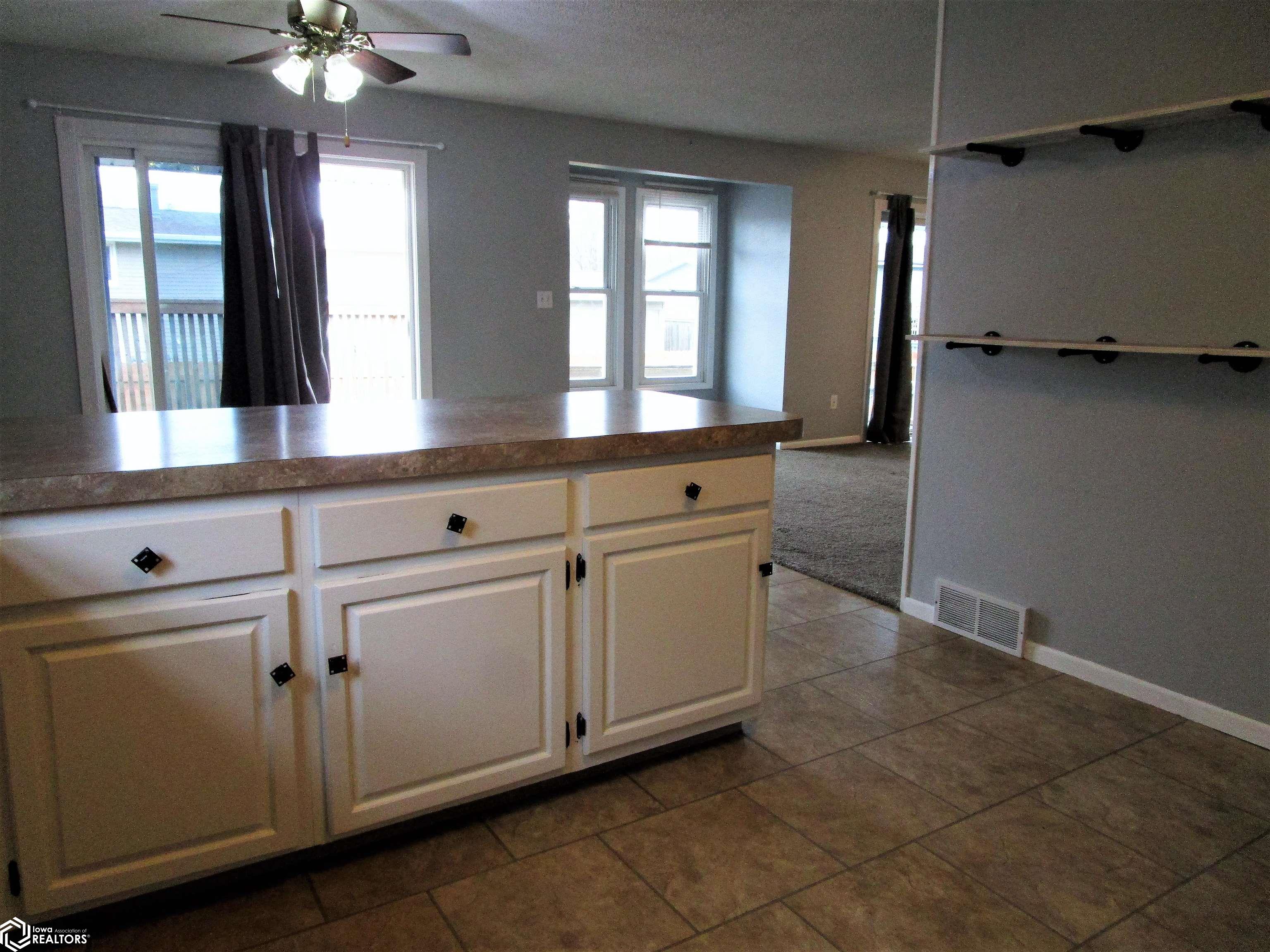 2513 Sunset Drive, Iowa Falls, Iowa image 12