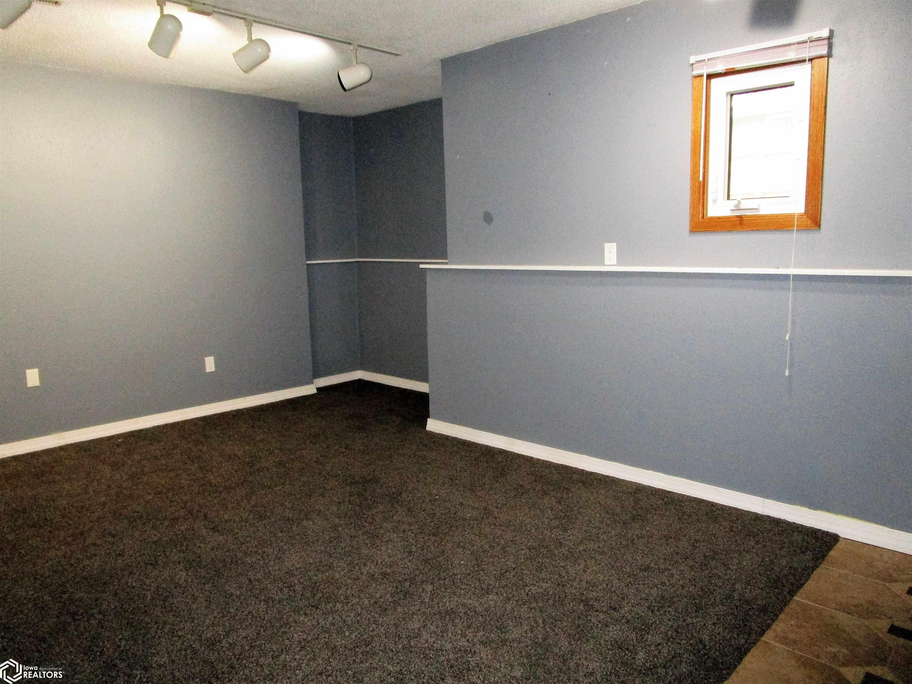 2513 Sunset Drive, Iowa Falls, Iowa image 30