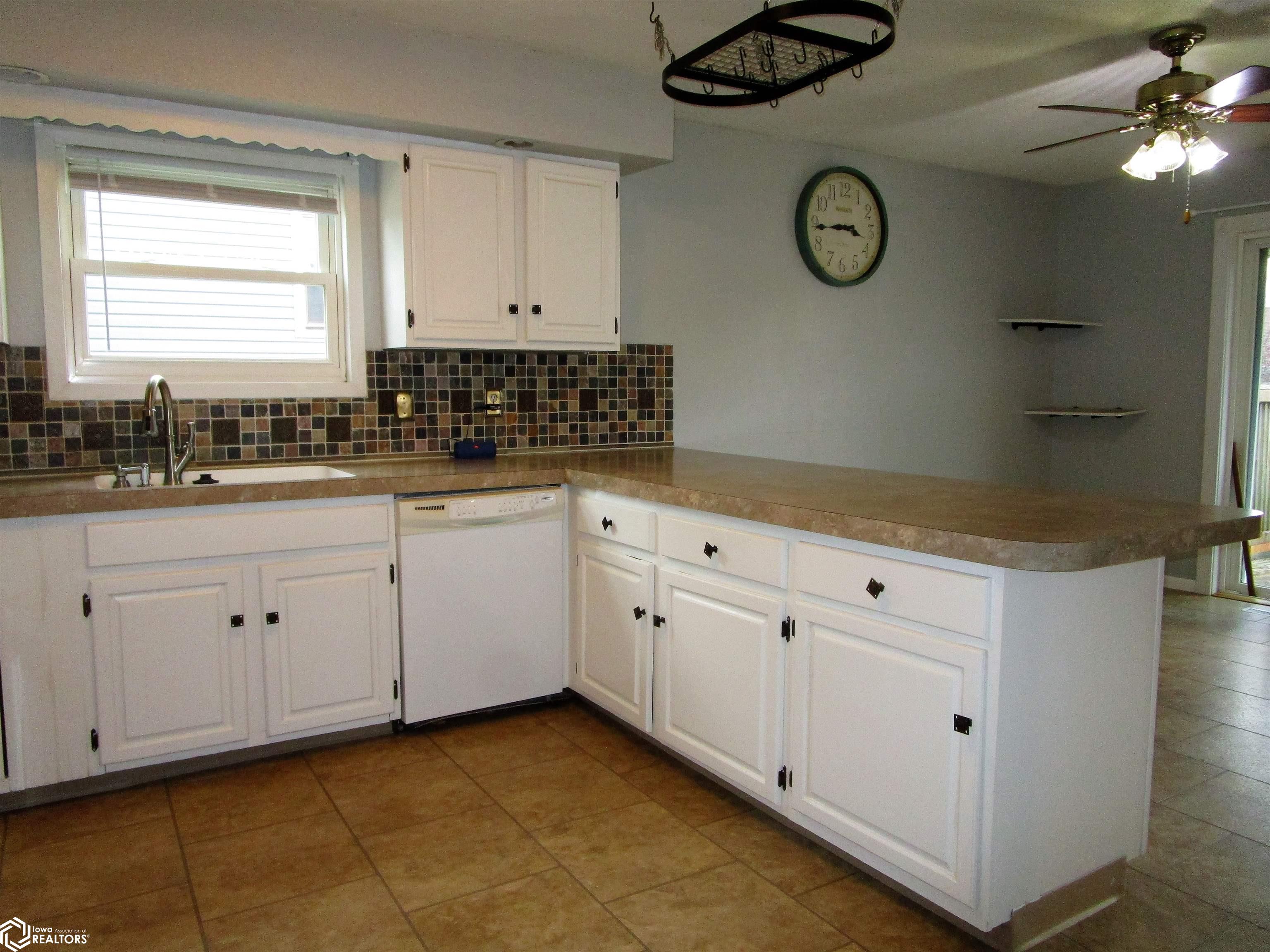2513 Sunset Drive, Iowa Falls, Iowa image 10