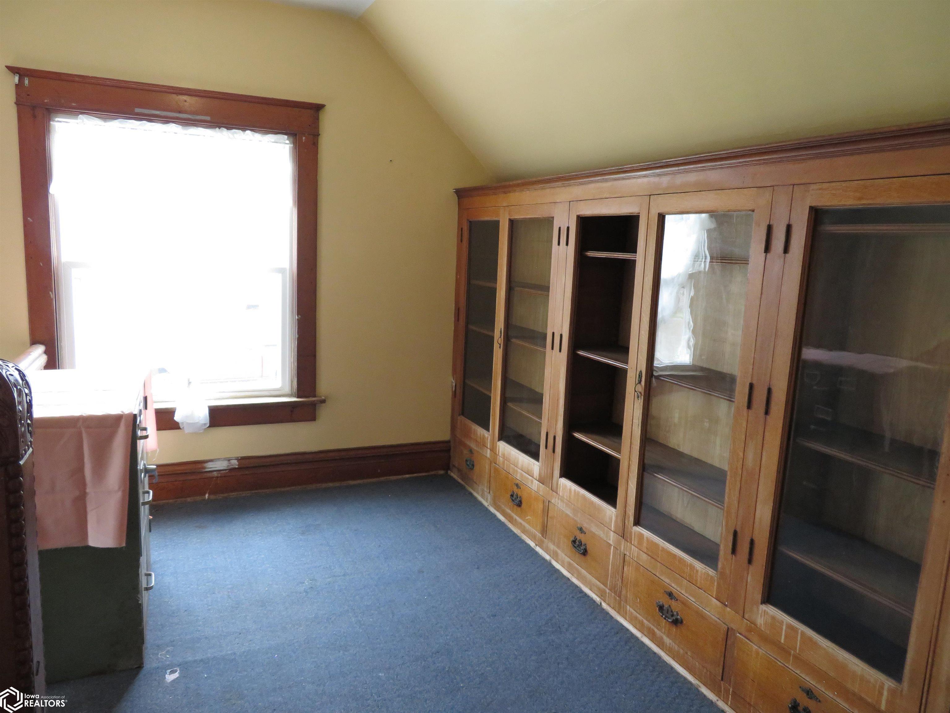 405 W State Street, Marshalltown, Iowa image 19