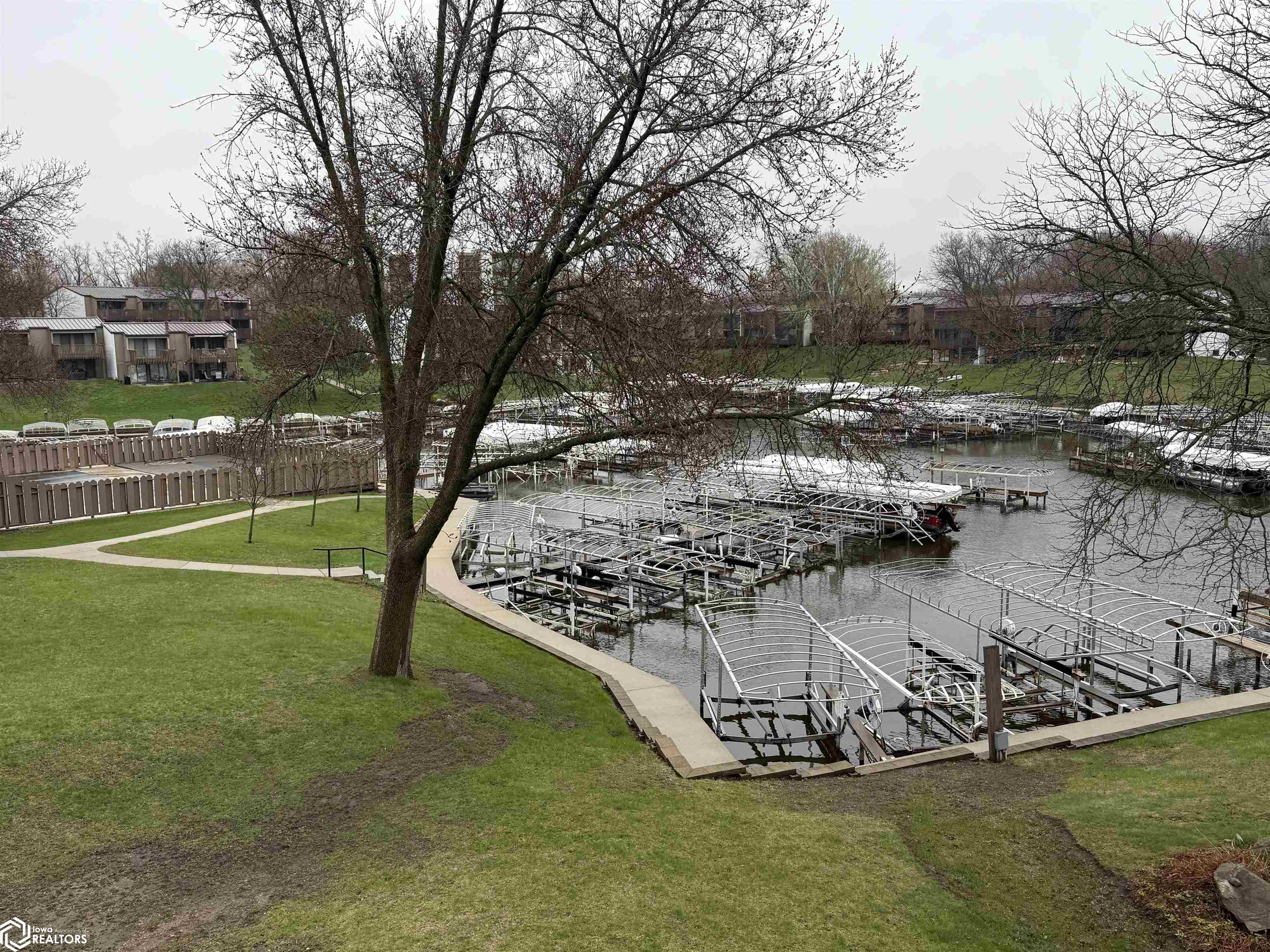 2700 N Shore Drive #E1-16A, Clear Lake, Iowa image 14
