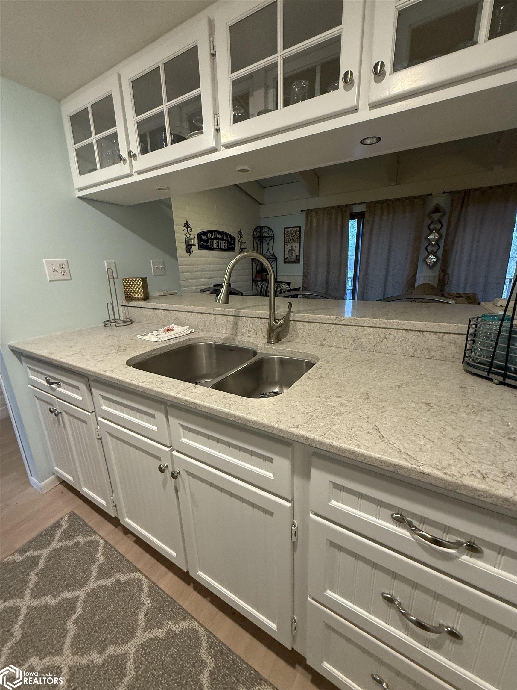 2700 N Shore Drive #E1-16A, Clear Lake, Iowa image 9