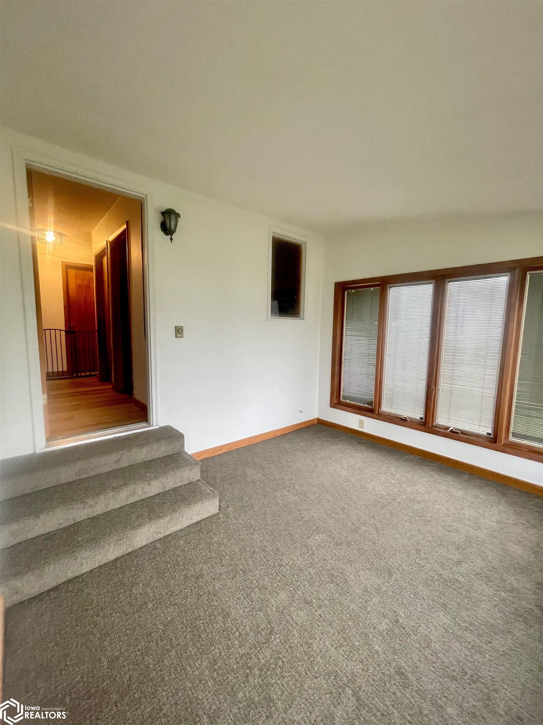 105 N Lindon Street, Joice, Iowa image 12