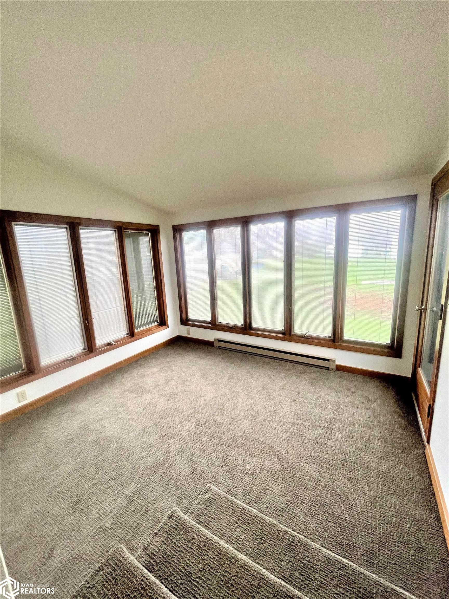 105 N Lindon Street, Joice, Iowa image 13