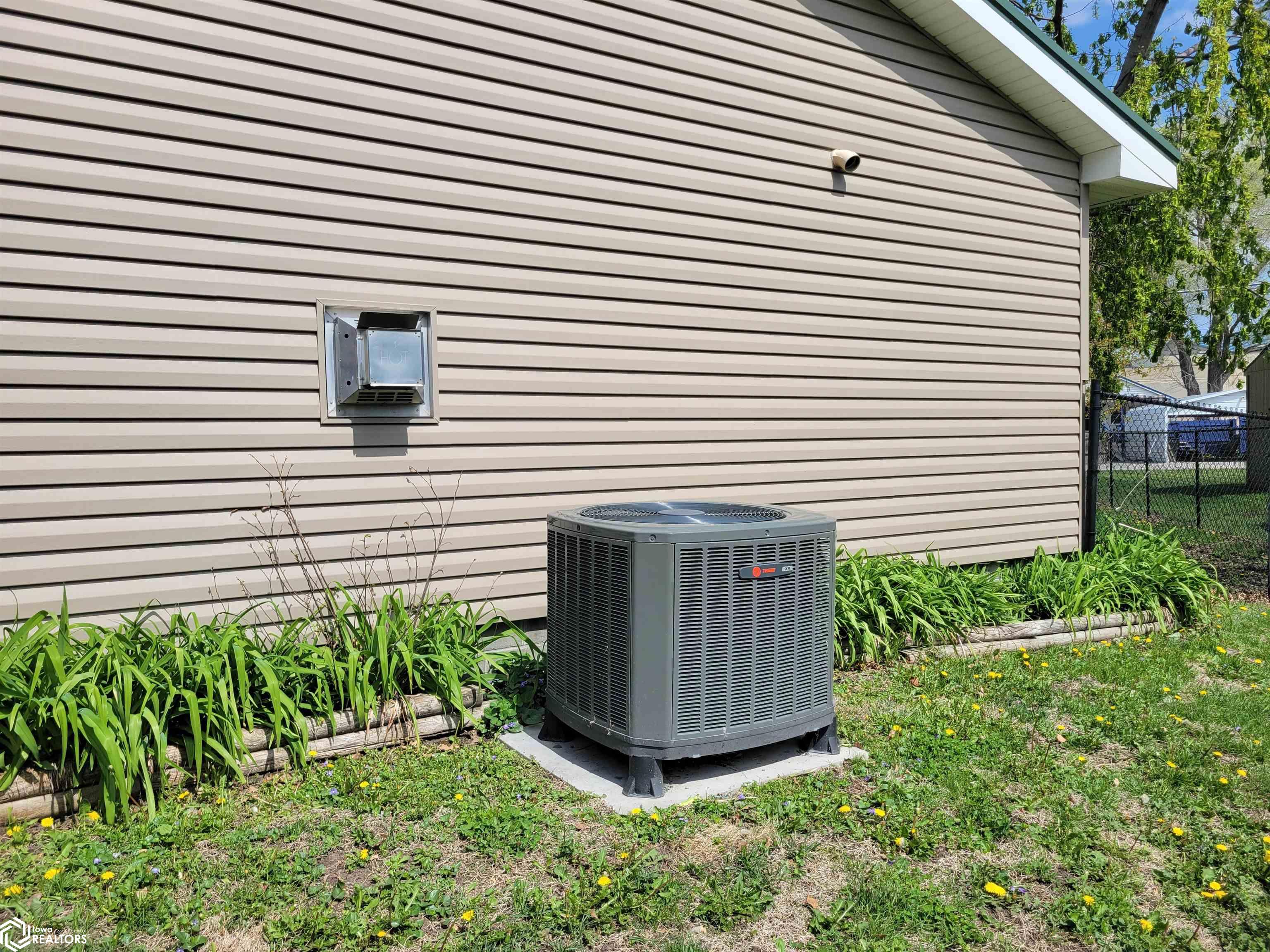 1600 N 1st Street, Red Oak, Iowa image 32
