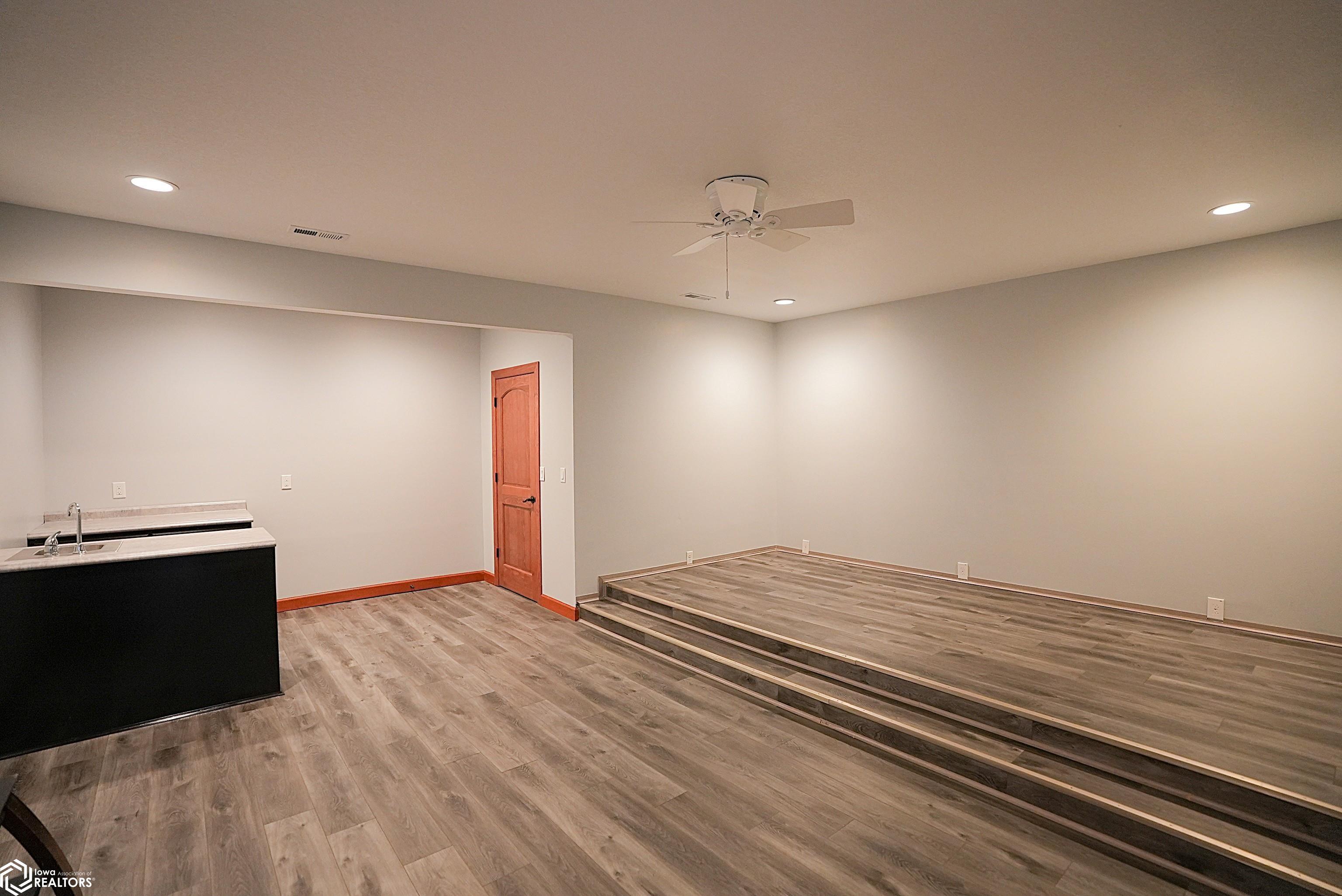 617 B Avenue, Albia, Iowa image 38