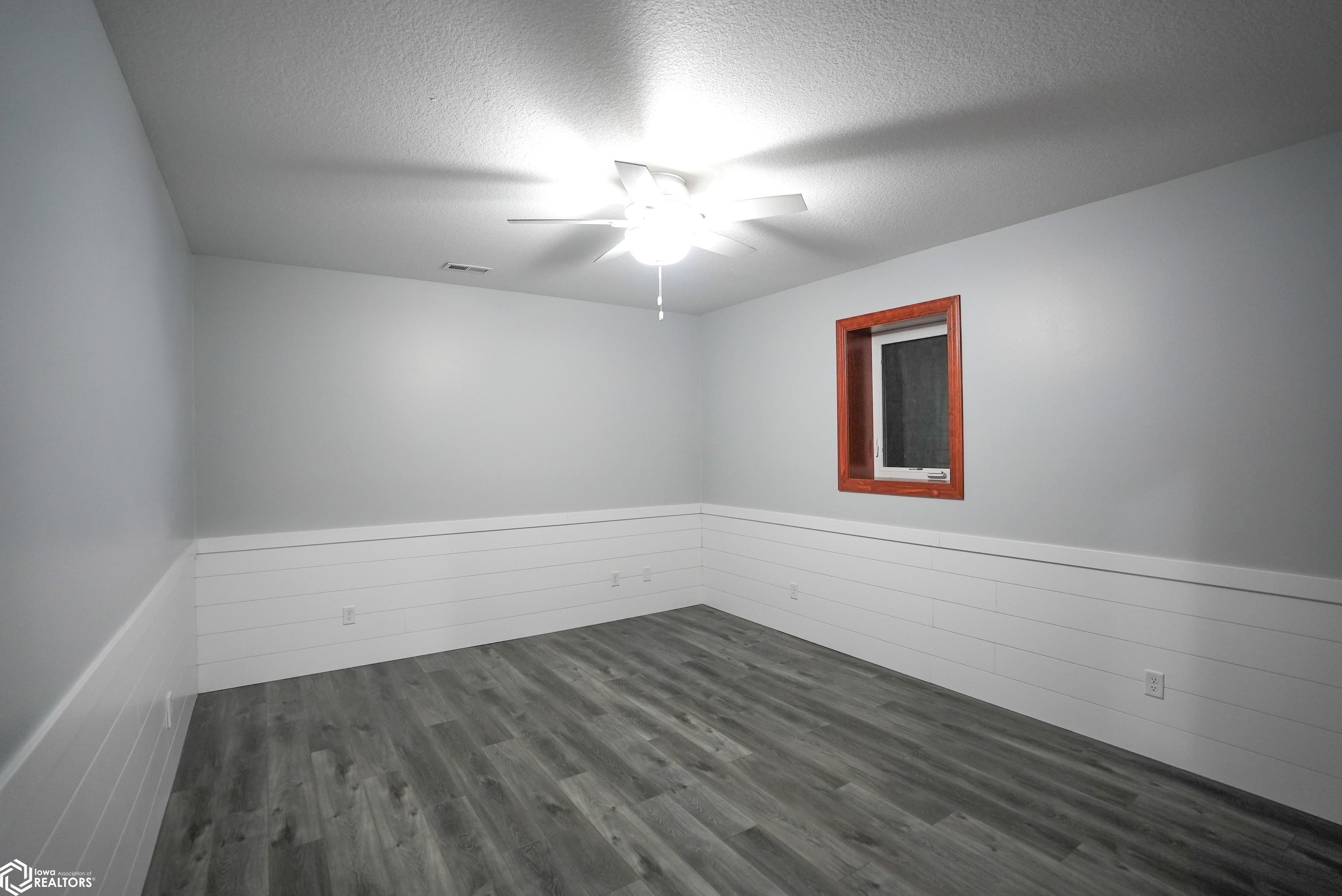 617 B Avenue, Albia, Iowa image 42