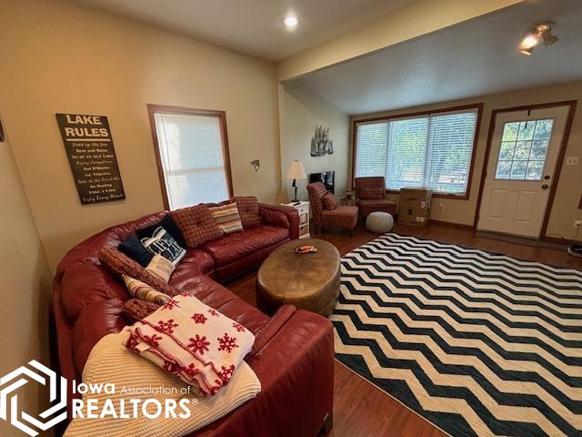 6183 Lakeshore Drive, Brooklyn, Iowa image 10