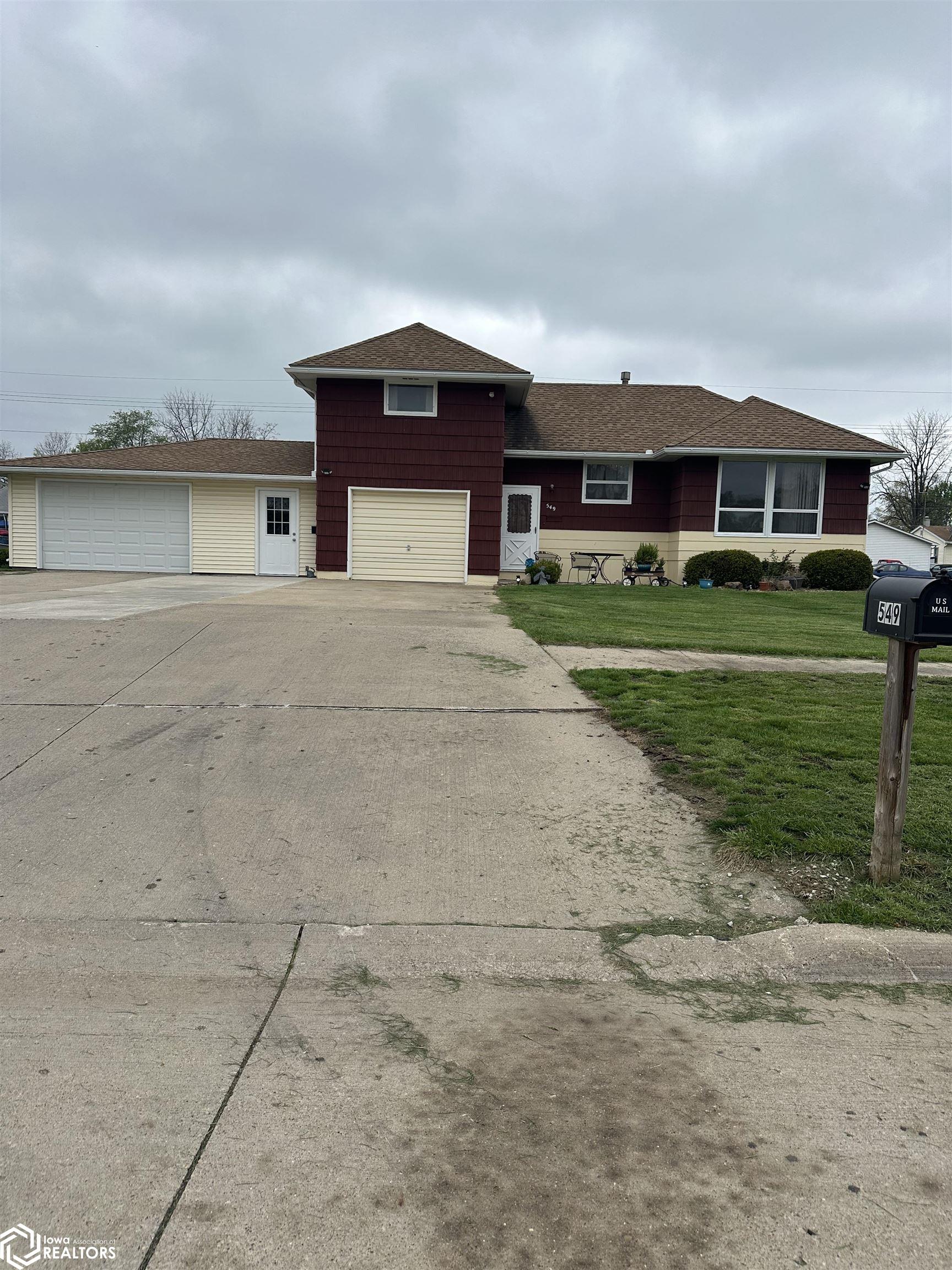 549 Elma Street, Ottumwa, Iowa image 2