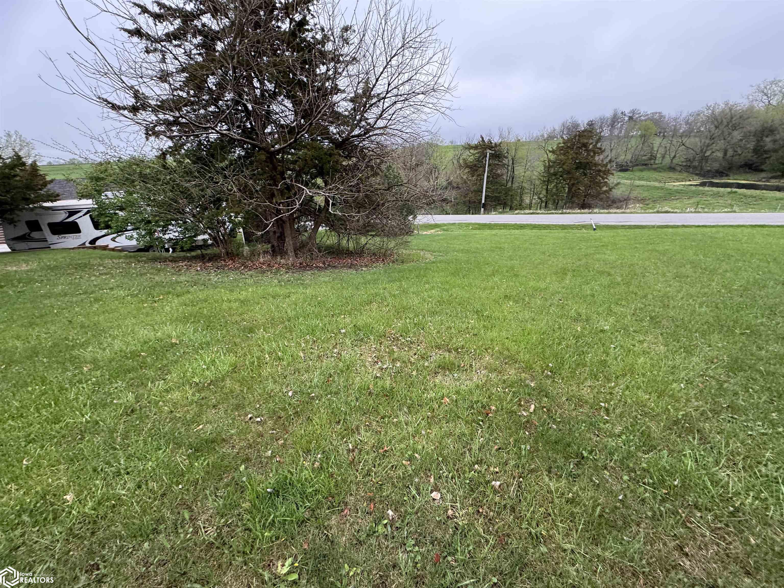 582 & 583 Overland Trail, Ellston, Iowa image 4
