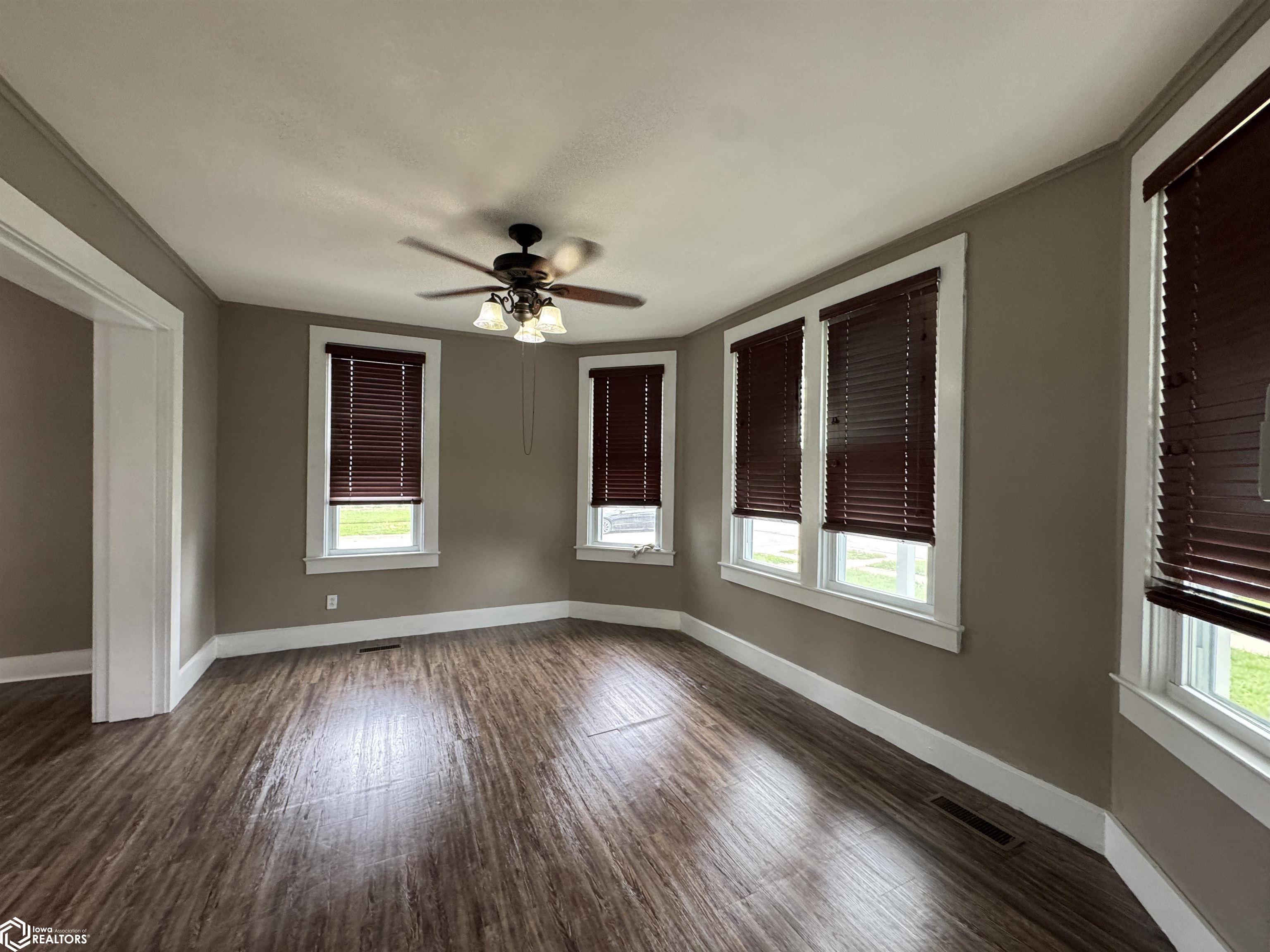 201 Ballard Street, West Burlington, Iowa image 3