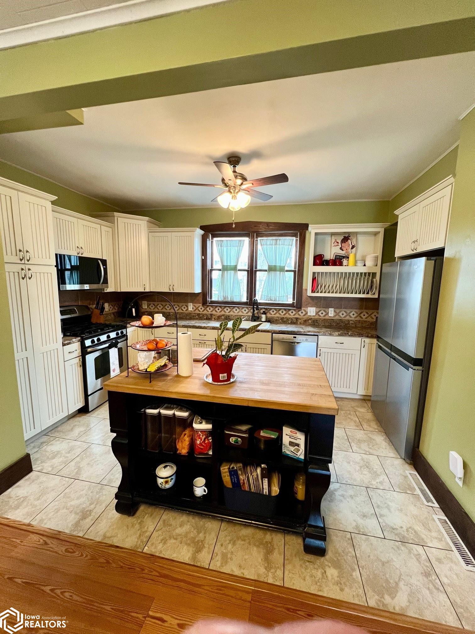 215 1st Avenue, Clarion, Iowa image 15