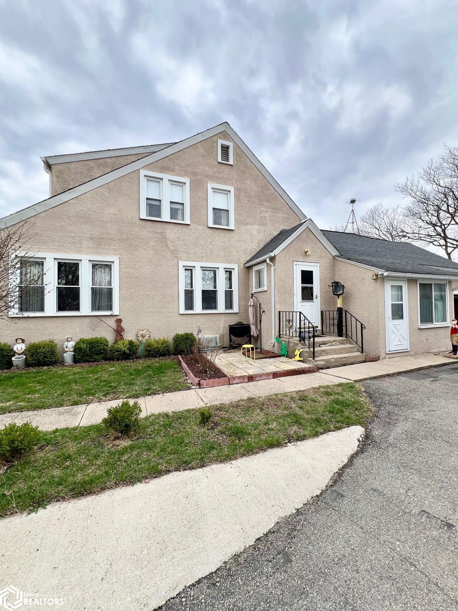 215 1st Avenue, Clarion, Iowa image 3