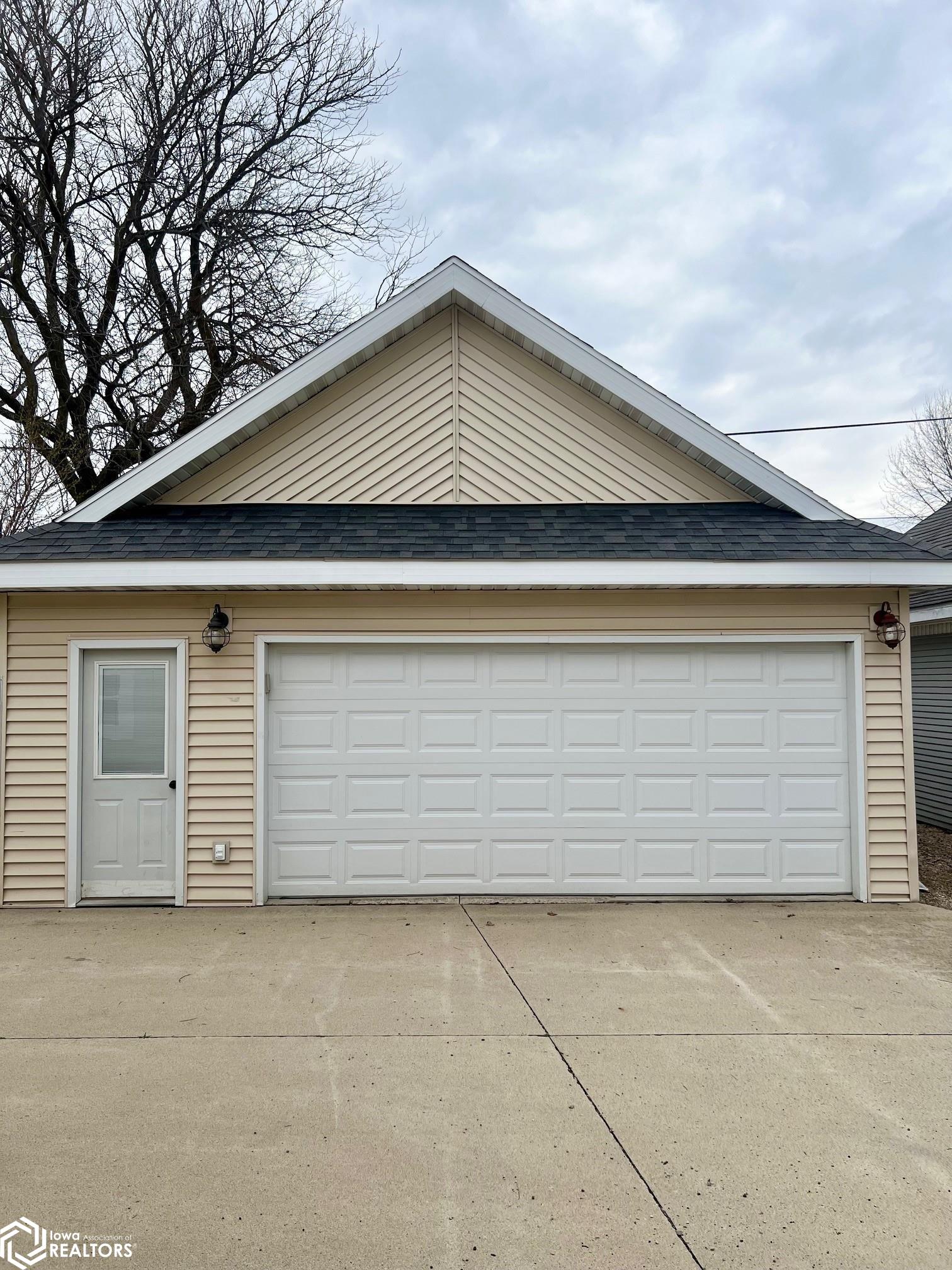 215 1st Avenue, Clarion, Iowa image 49