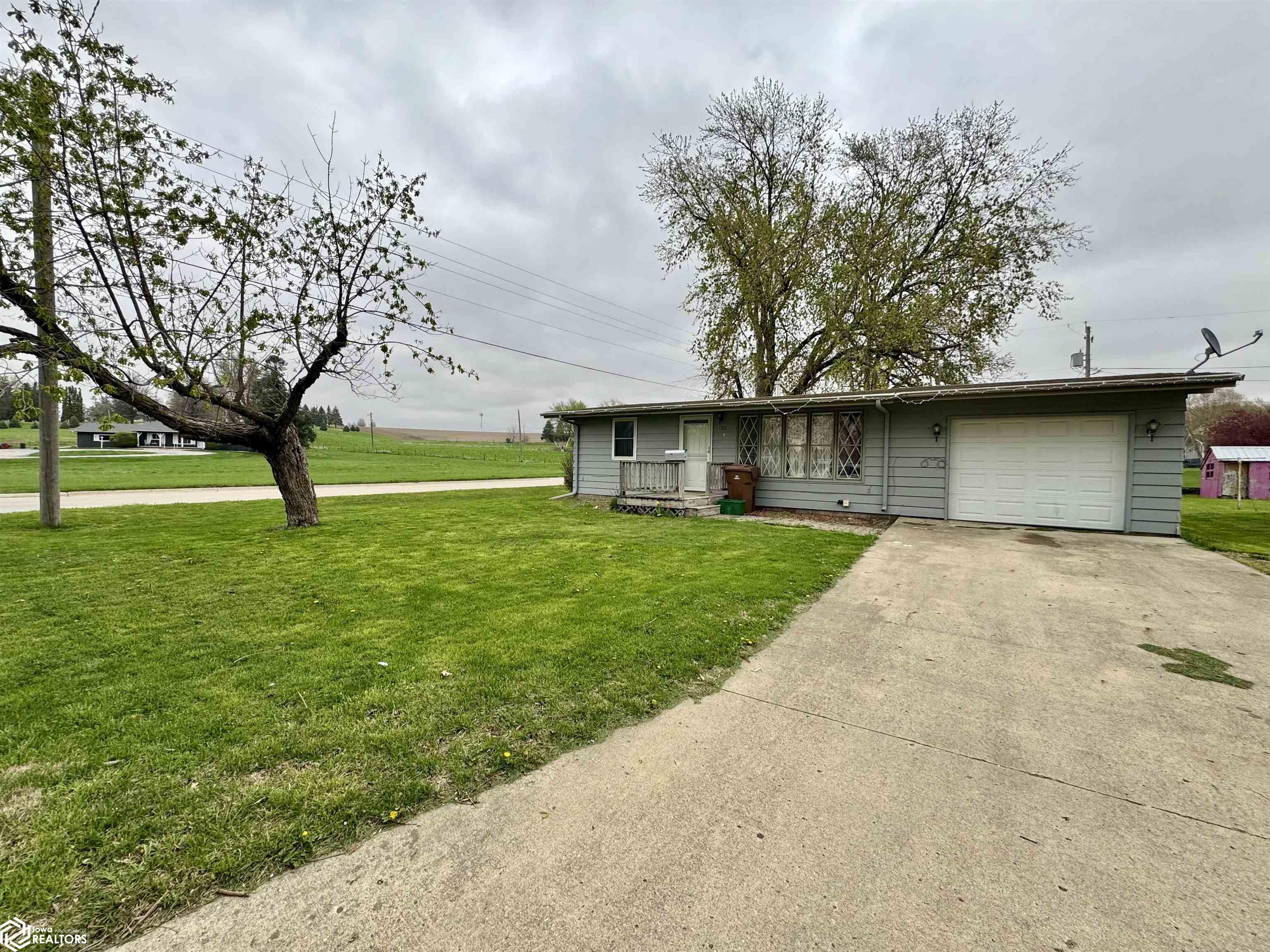 102 2nd Avenue, Audubon, Iowa image 1