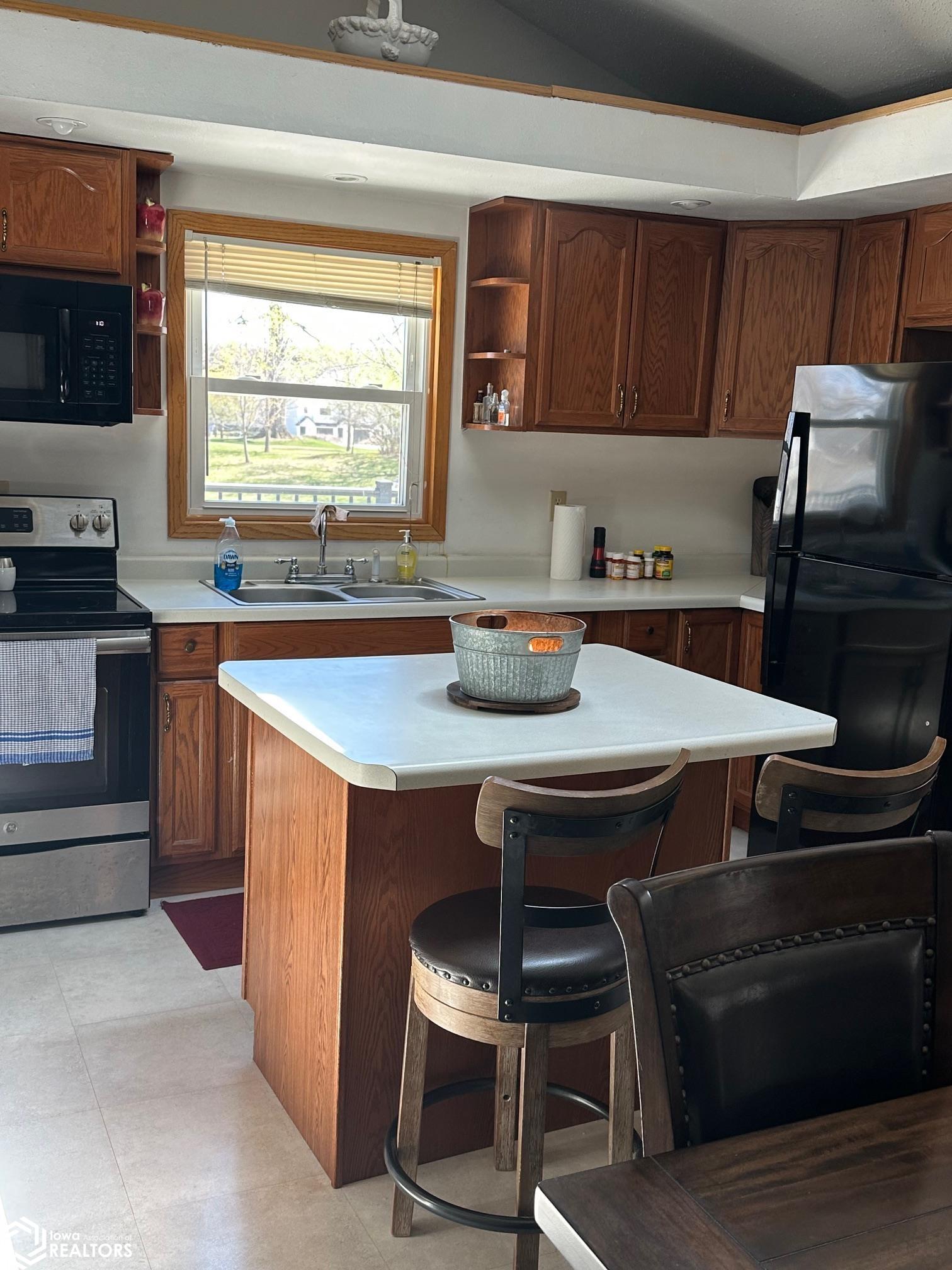 4616 Wesley Drive, Clear Lake, Iowa image 18