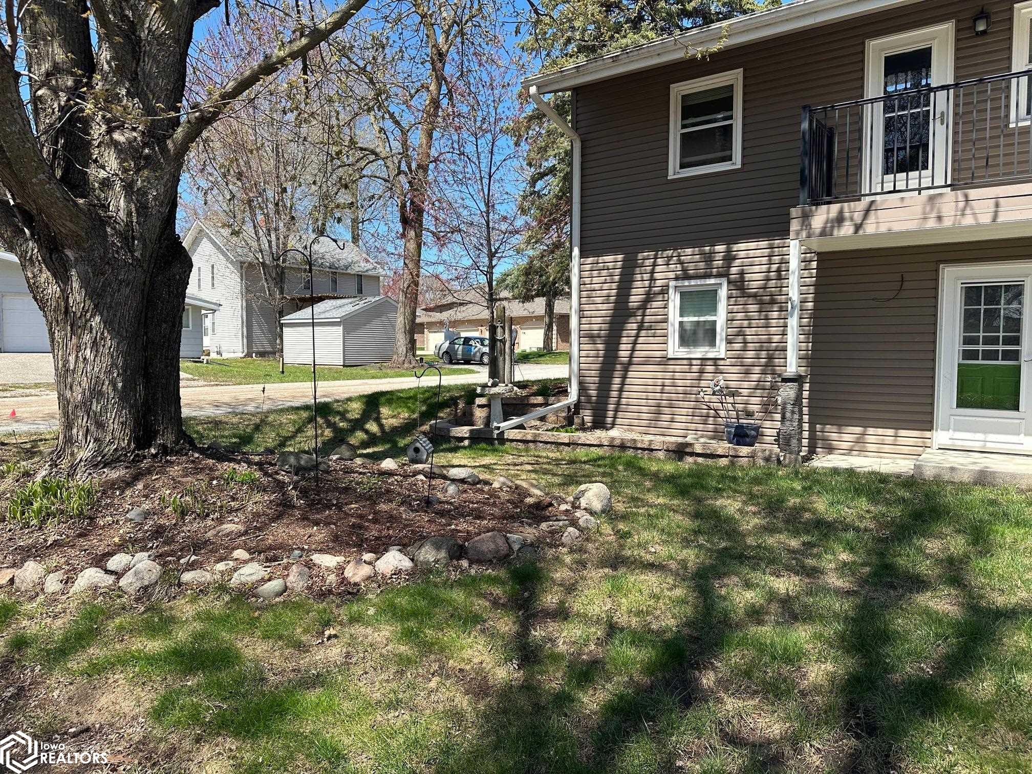4616 Wesley Drive, Clear Lake, Iowa image 3