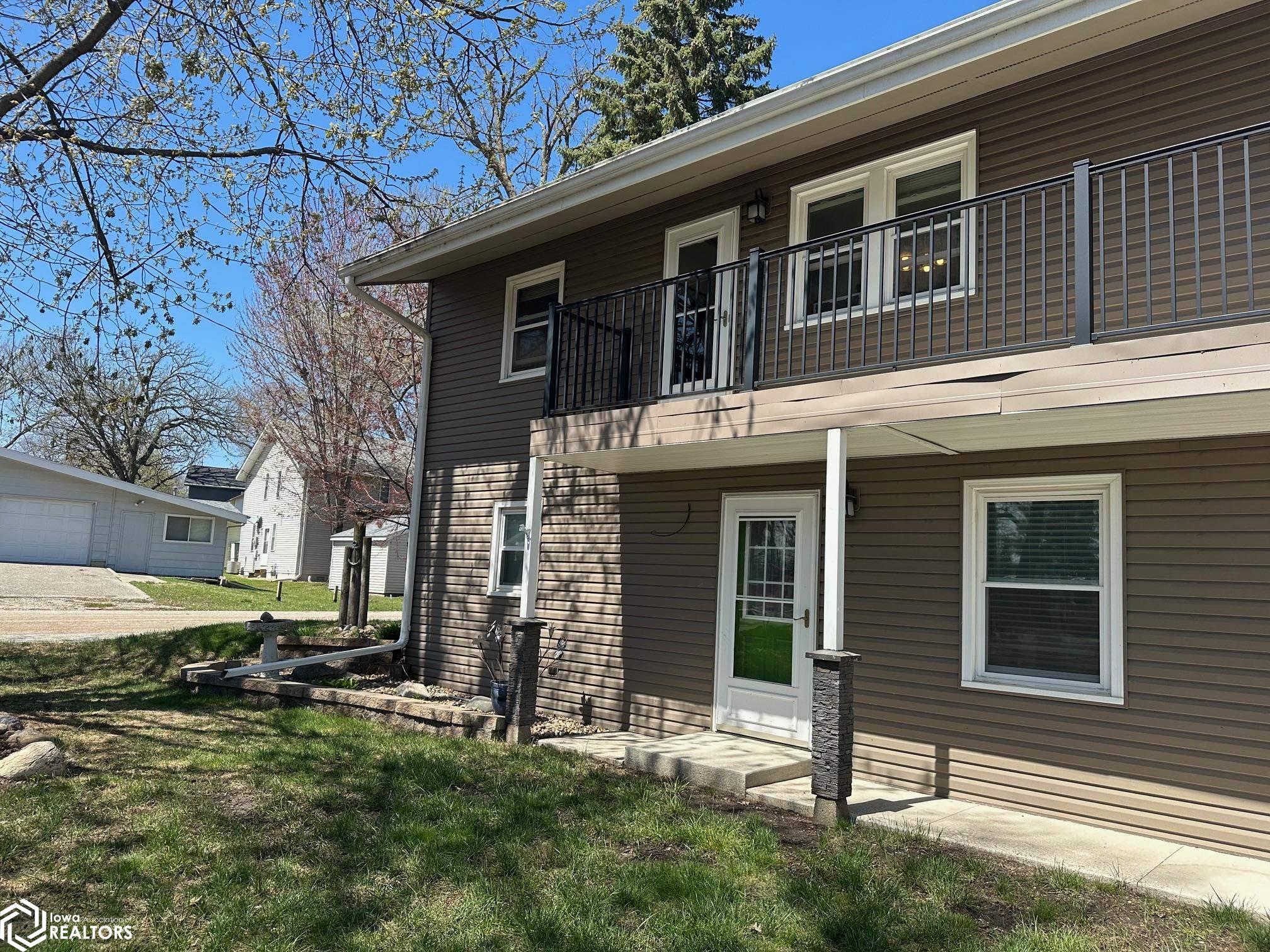 4616 Wesley Drive, Clear Lake, Iowa image 4