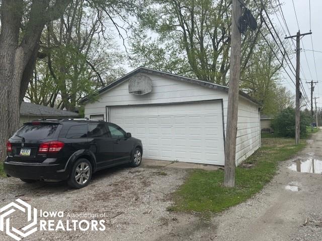 813 Park Avenue, Chariton, Iowa image 3